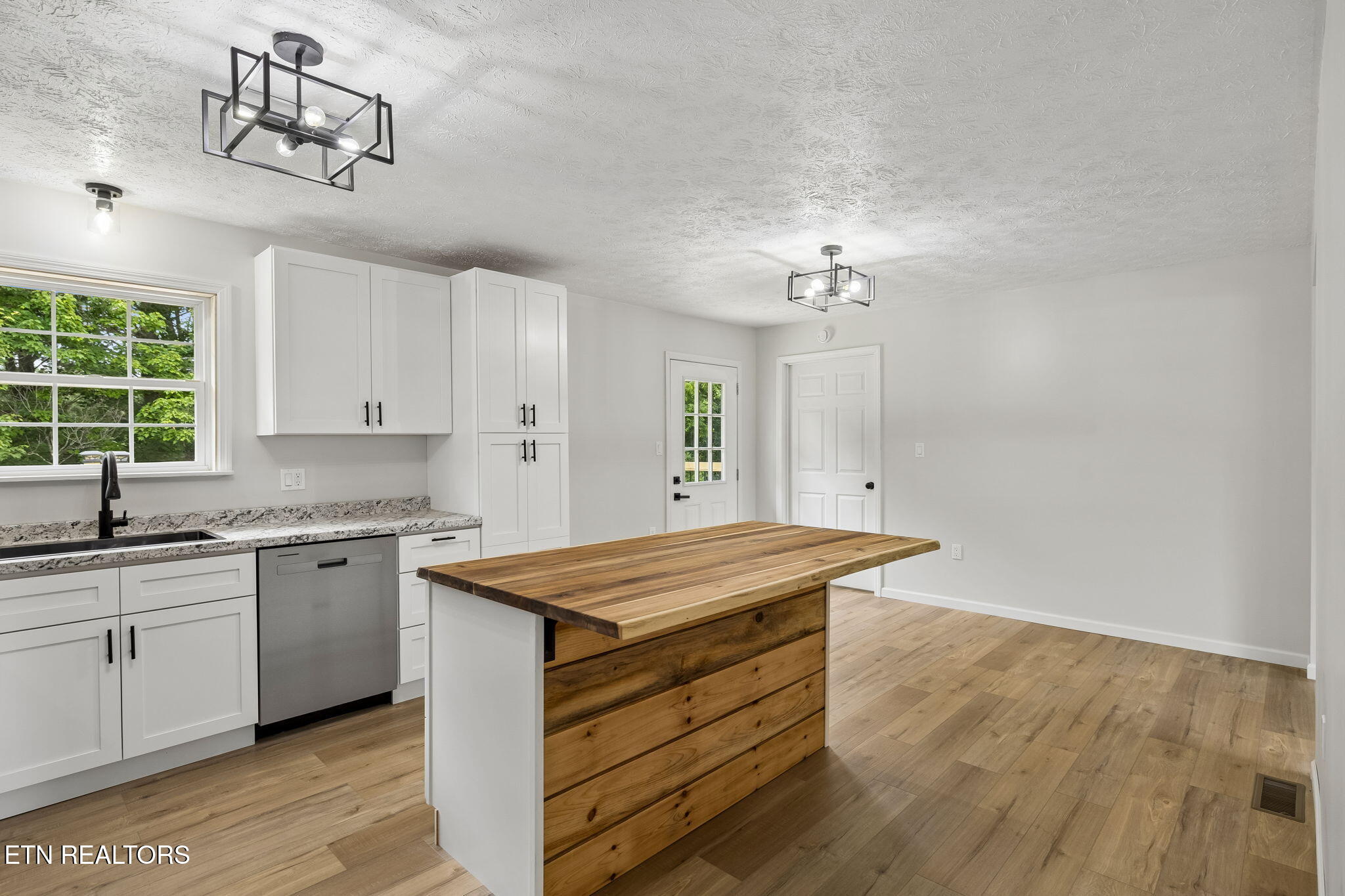 158 Whitaker Drive Tazewell TN 37879
