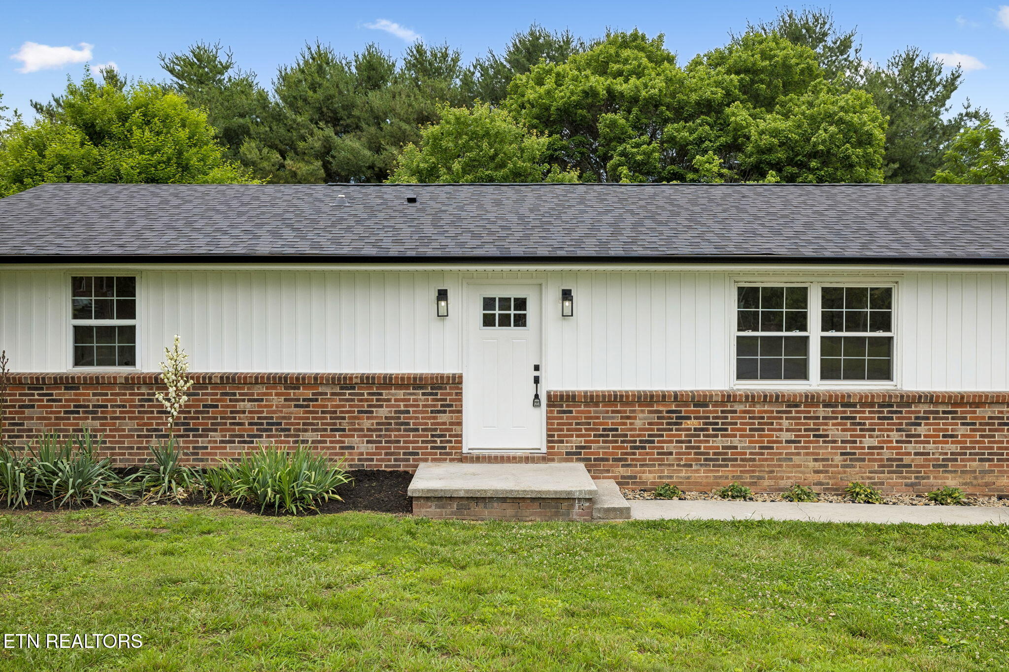 158 Whitaker Drive Tazewell TN 37879