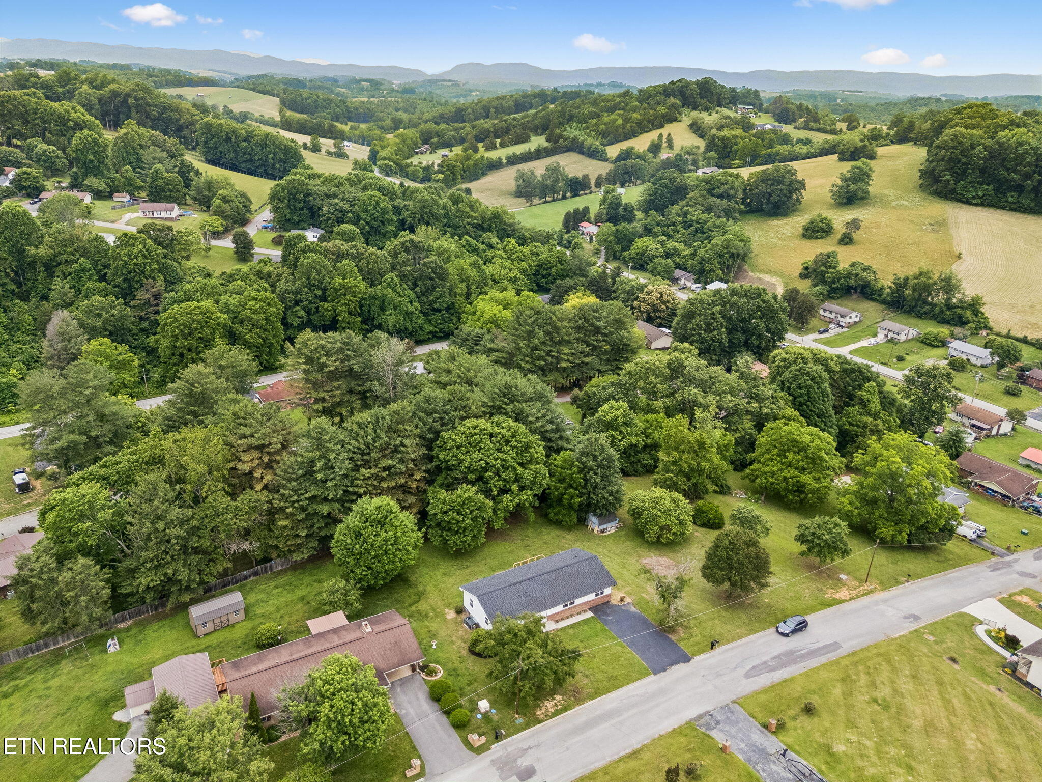 158 Whitaker Drive Tazewell TN 37879