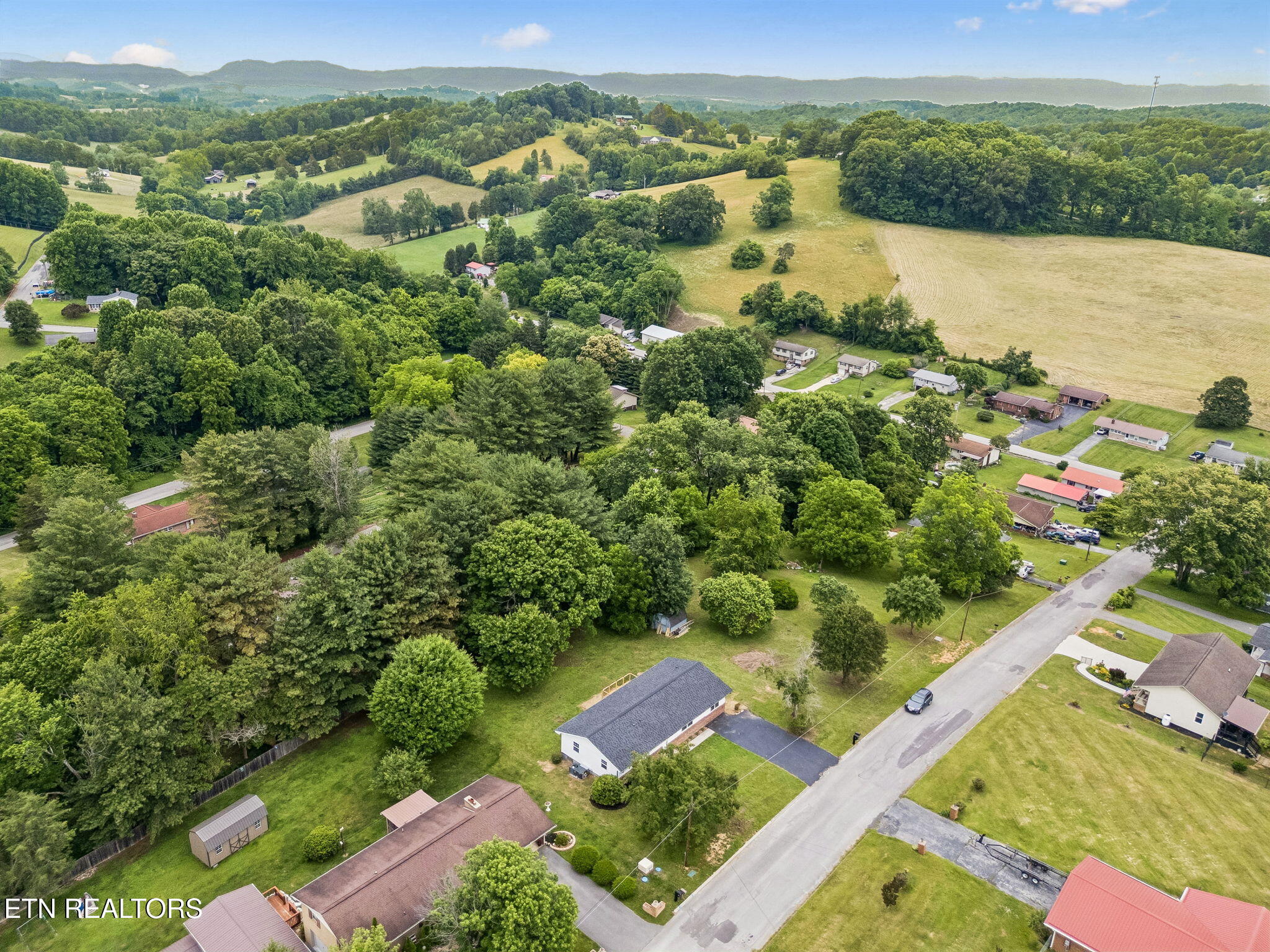 158 Whitaker Drive Tazewell TN 37879