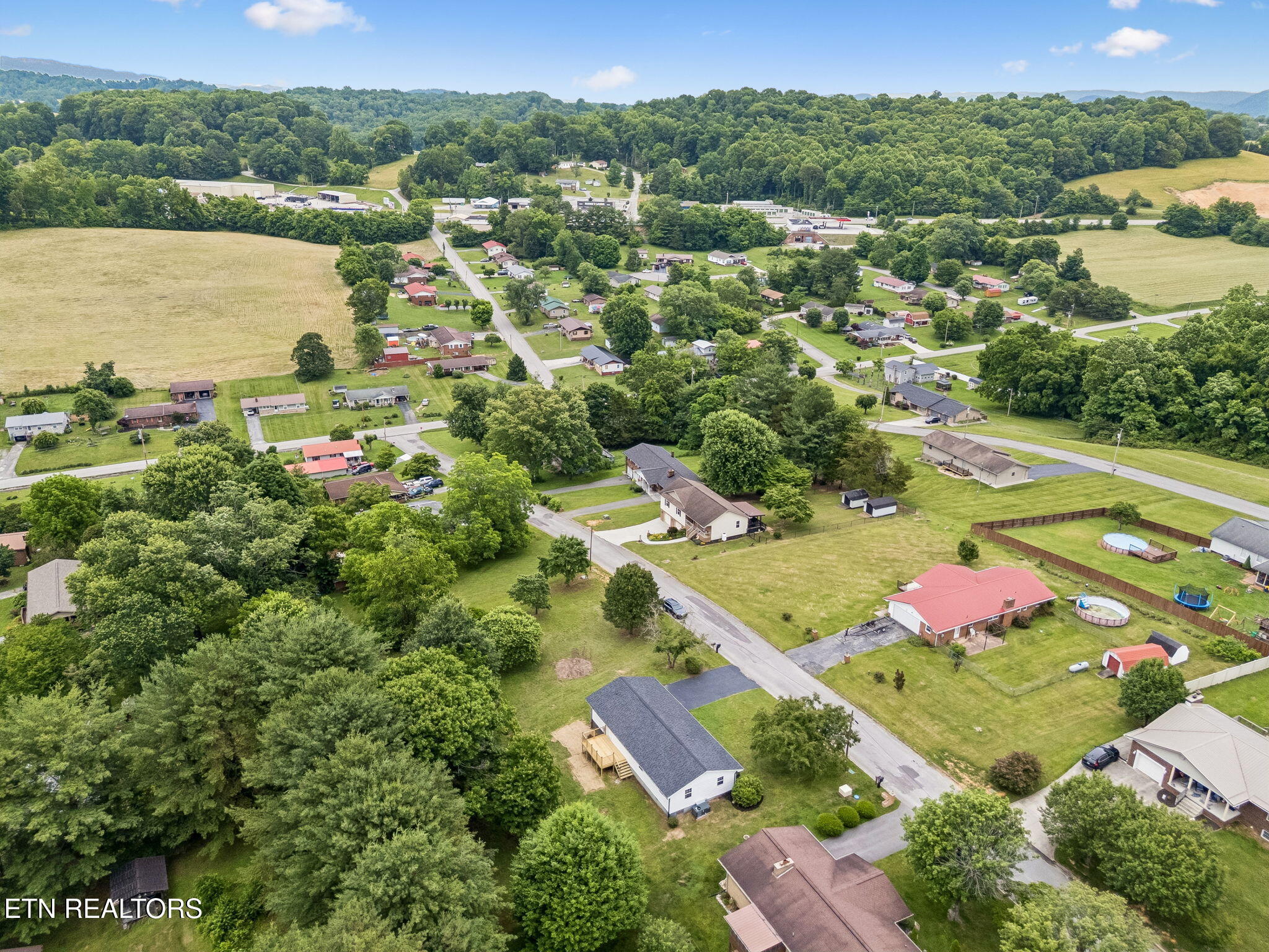 158 Whitaker Drive Tazewell TN 37879