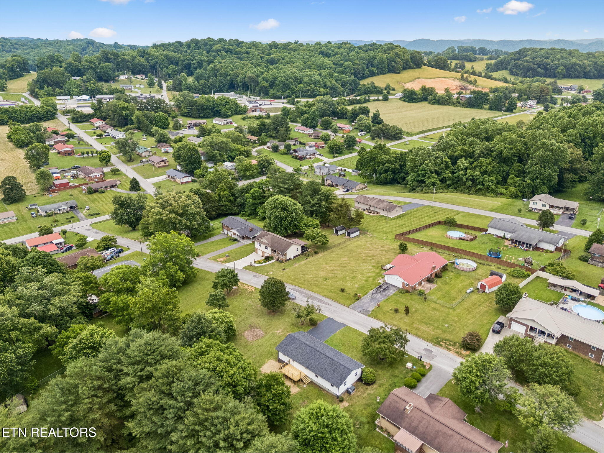 158 Whitaker Drive Tazewell TN 37879