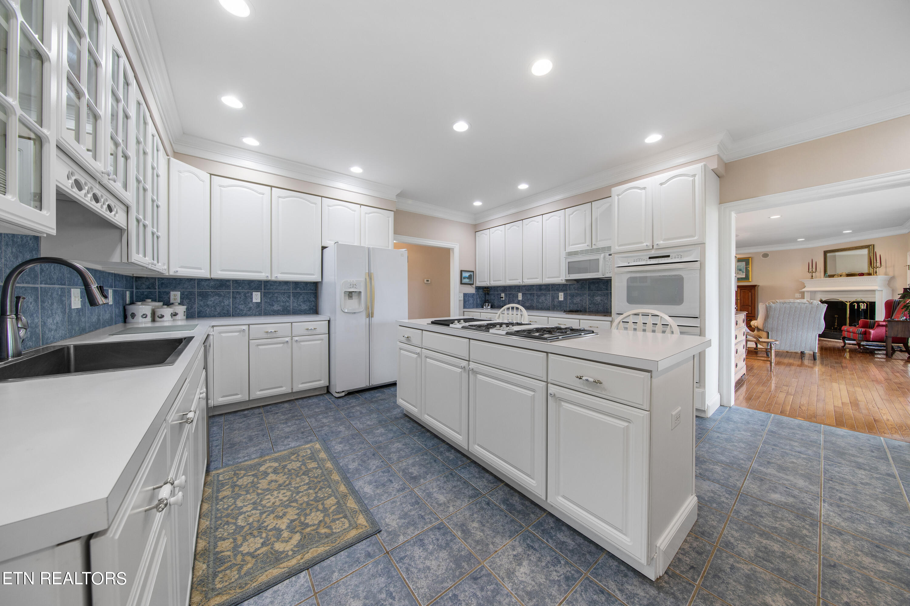 4300 Roberts Road Corryton TN 37721