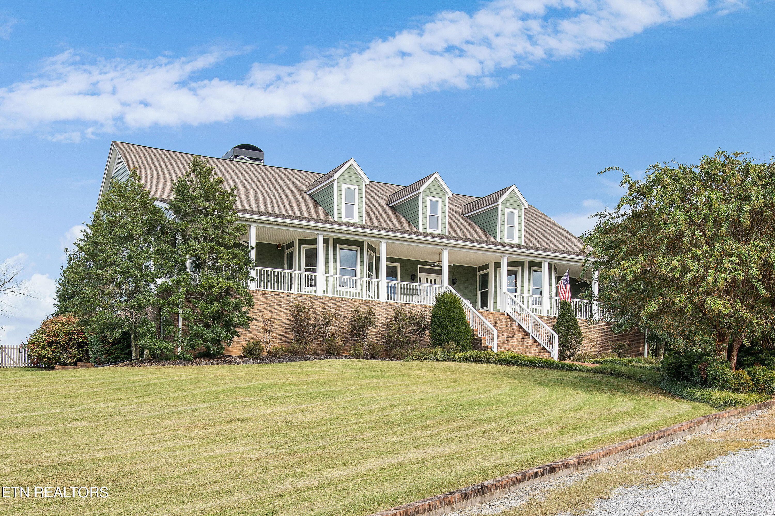 4300 Roberts Road Corryton TN 37721