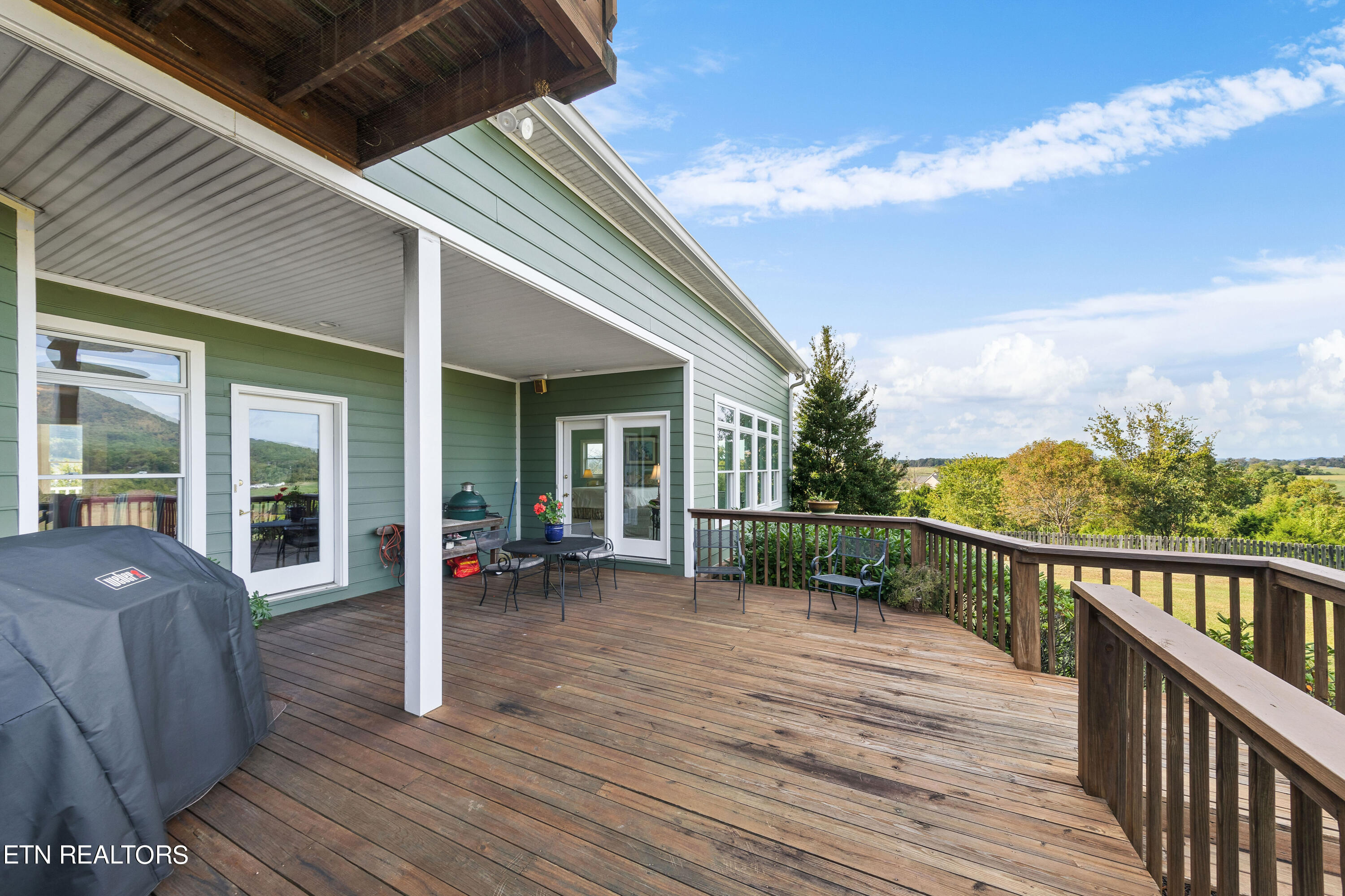 4300 Roberts Road Corryton TN 37721