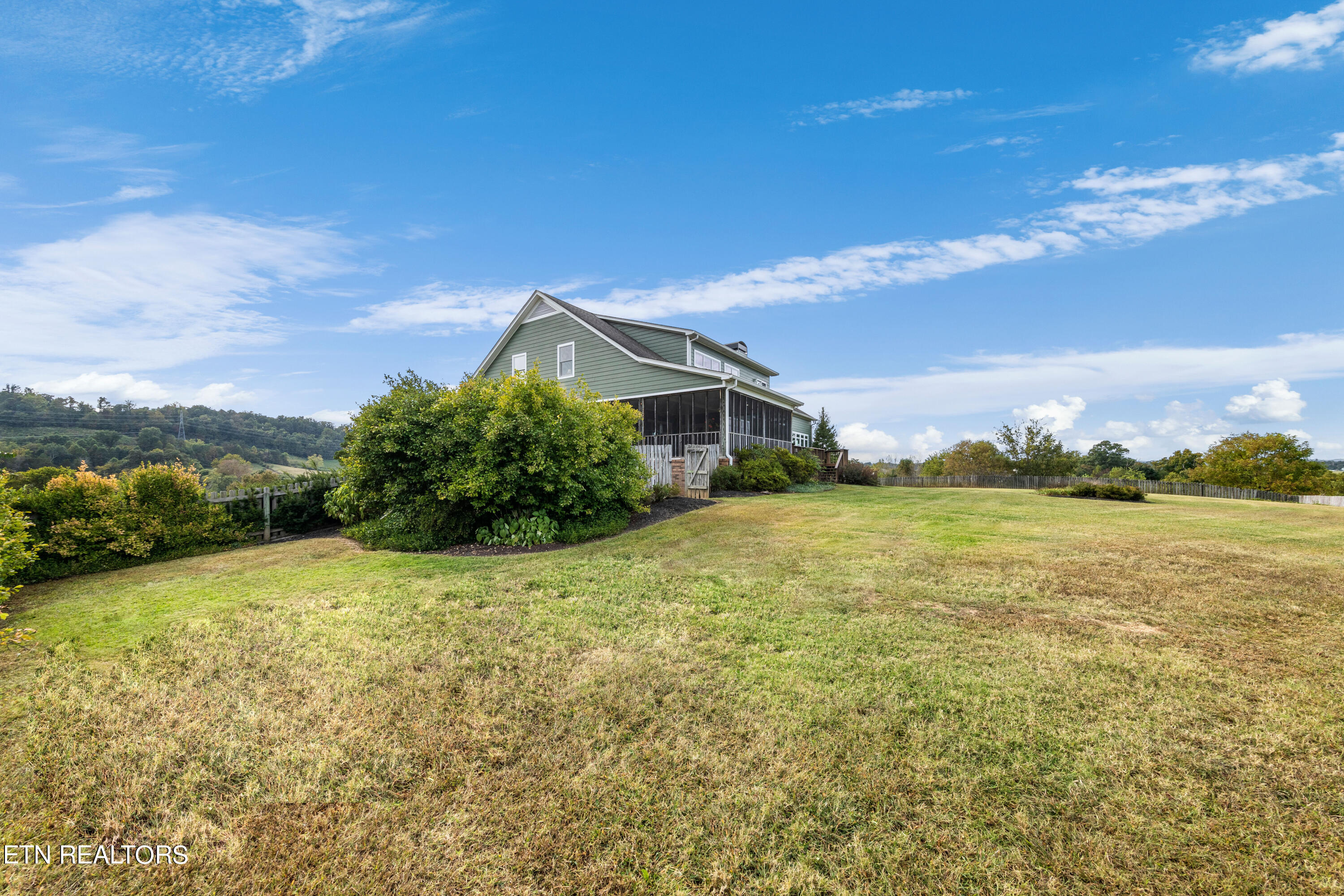 4300 Roberts Road Corryton TN 37721