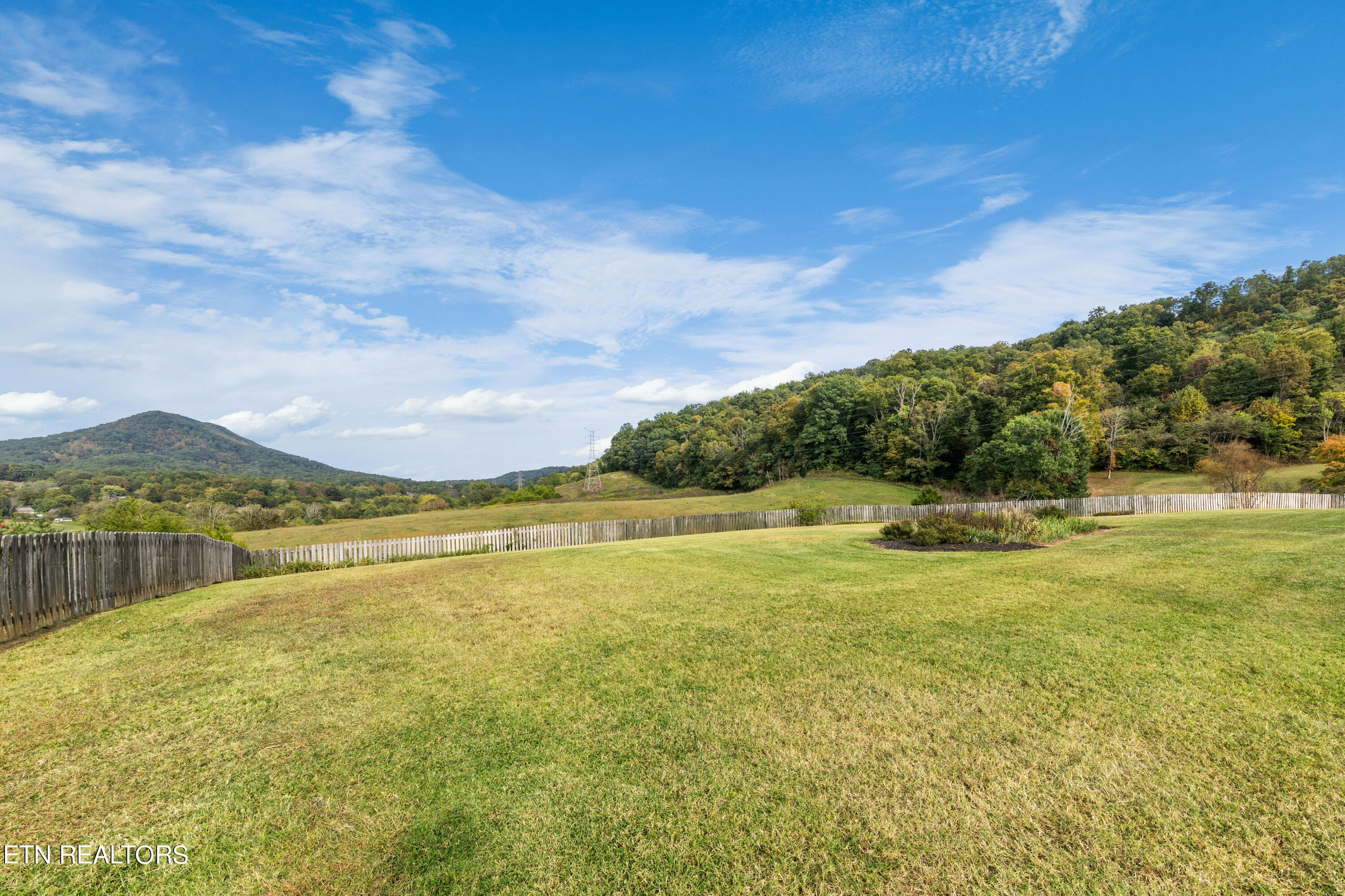 4300 Roberts Road Corryton TN 37721