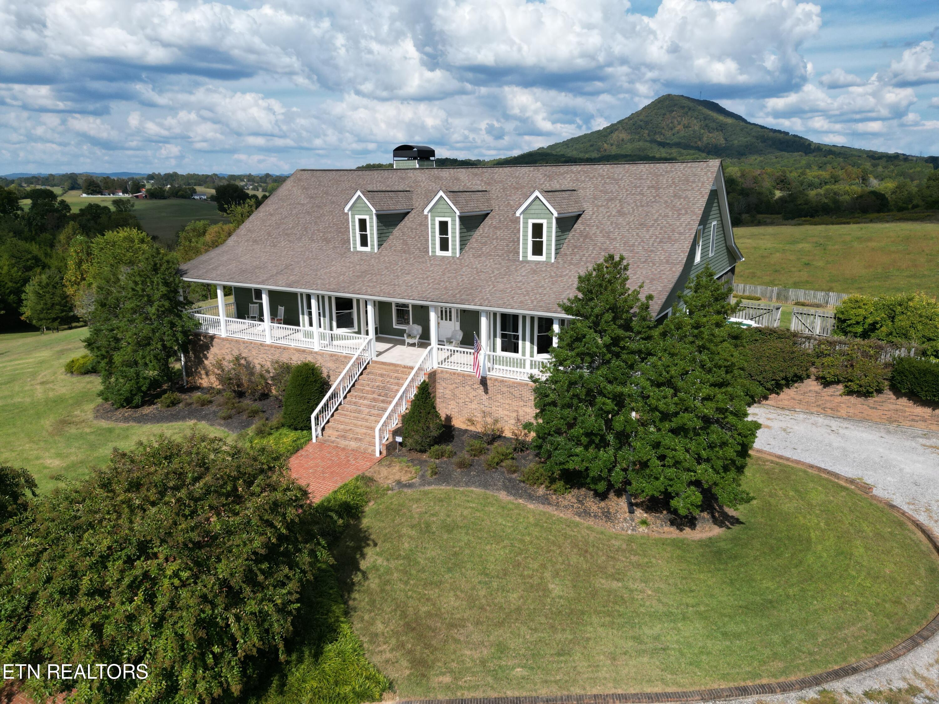 4300 Roberts Road Corryton TN 37721