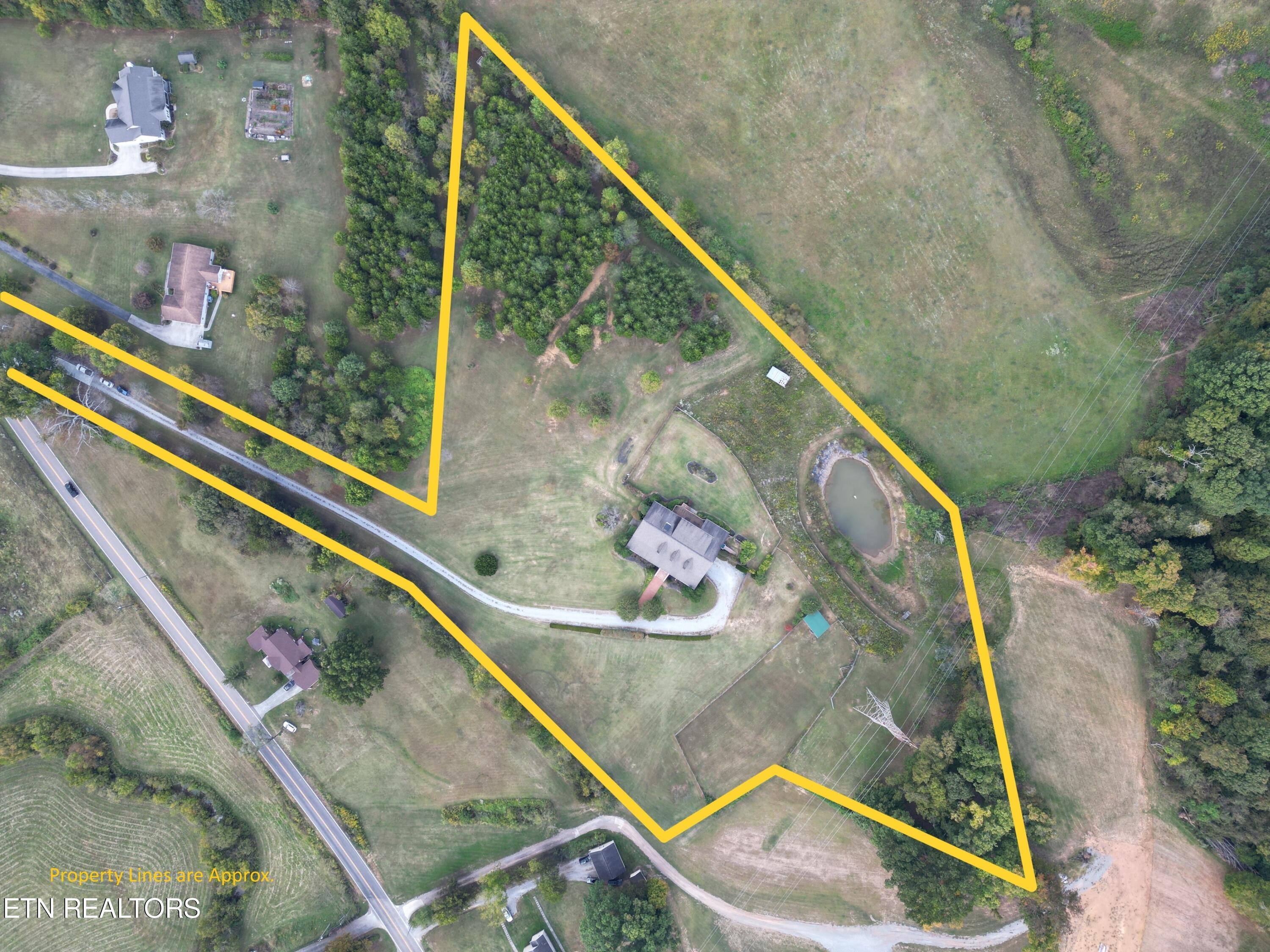 4300 Roberts Road Corryton TN 37721