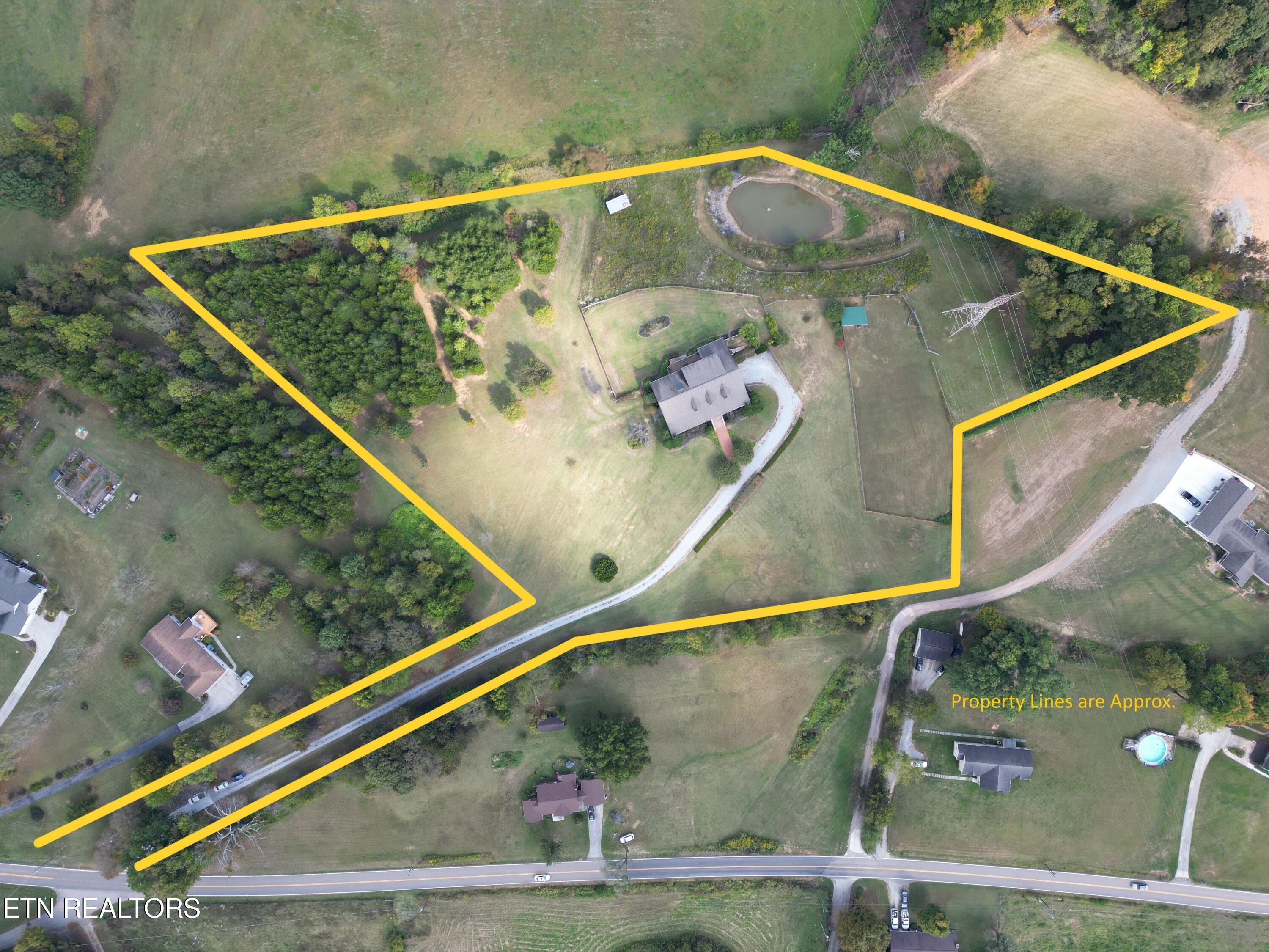 4300 Roberts Road Corryton TN 37721