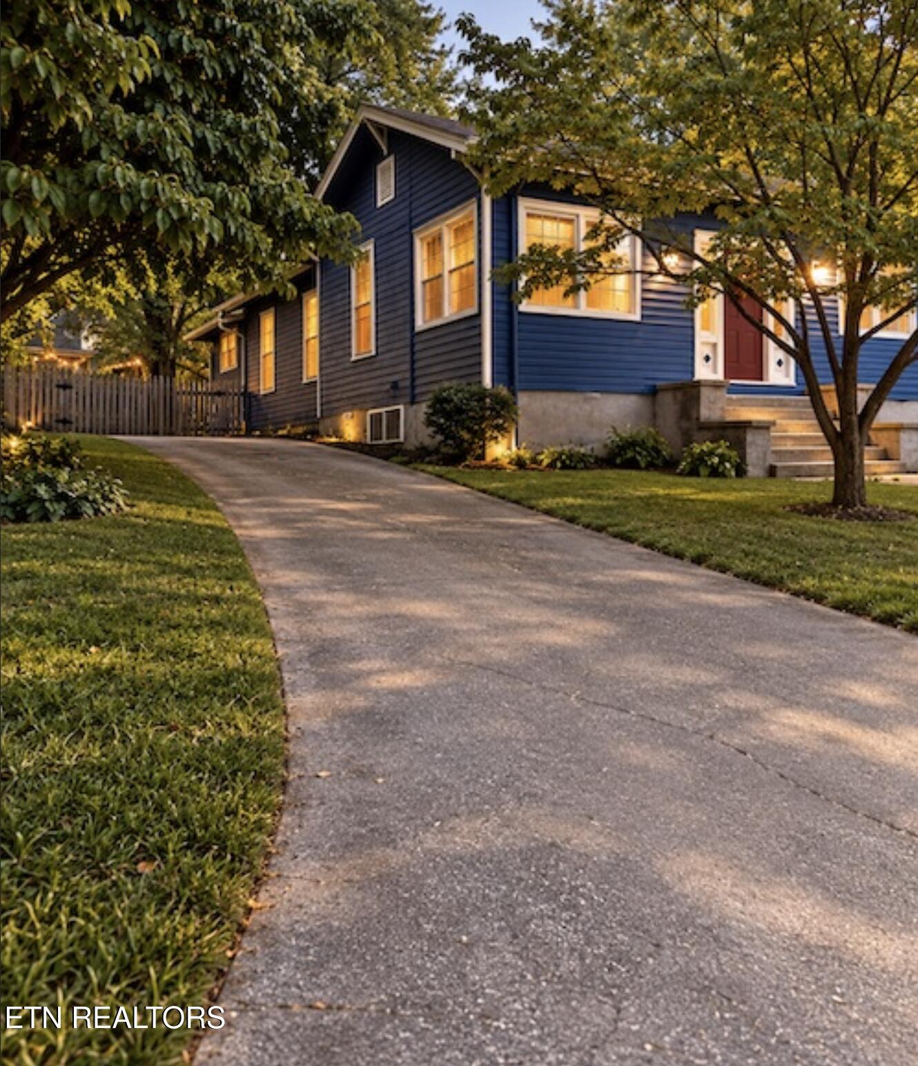 215 Campus Lane Knoxville TN 37918