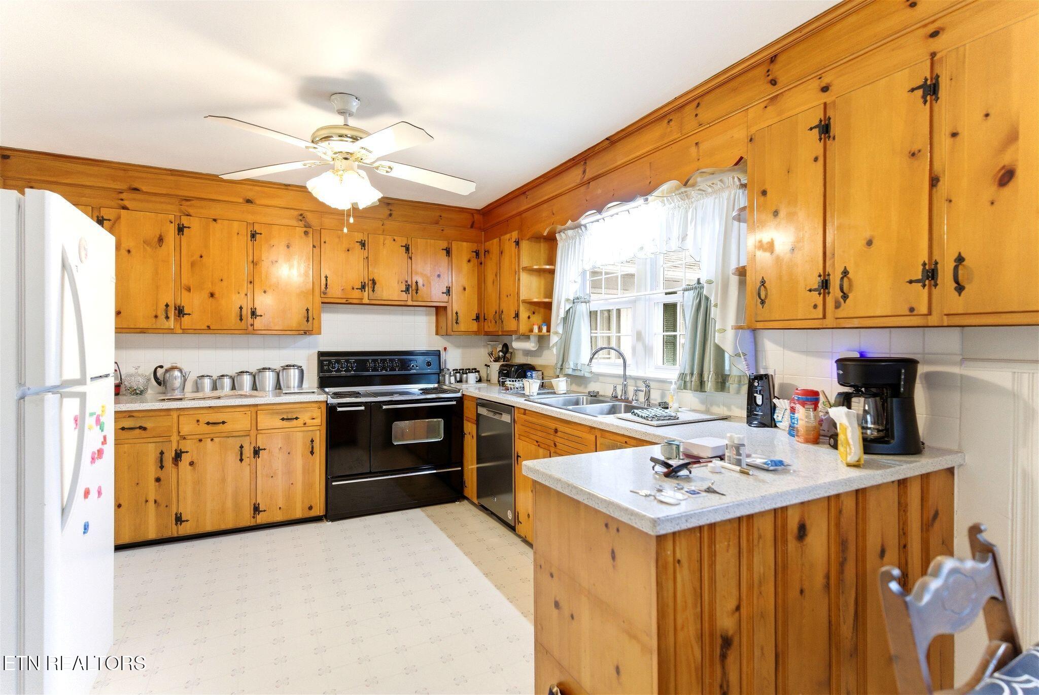 8304 Sevierville Pike Knoxville TN 37920