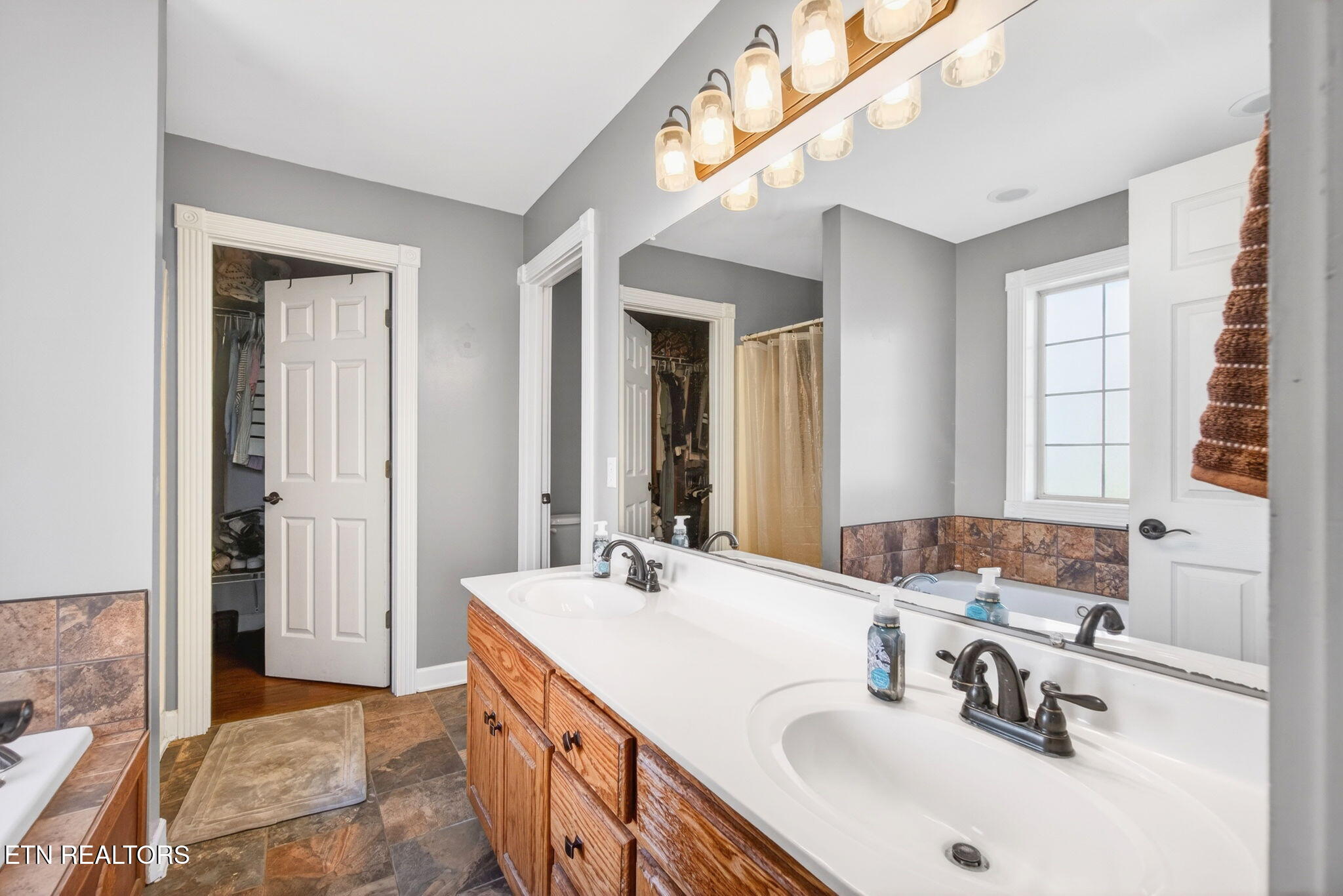 3432 Wj Robinson Road Cookeville TN 38506
