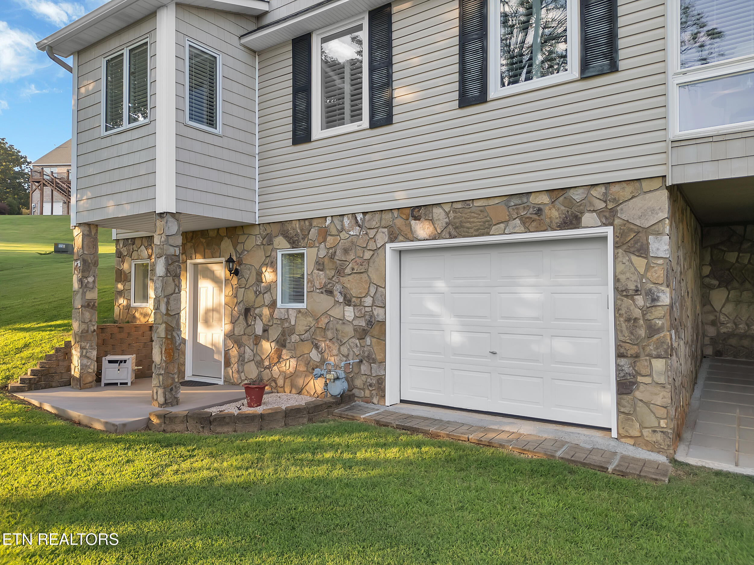 353 Southshore Drive Greenback TN 37742