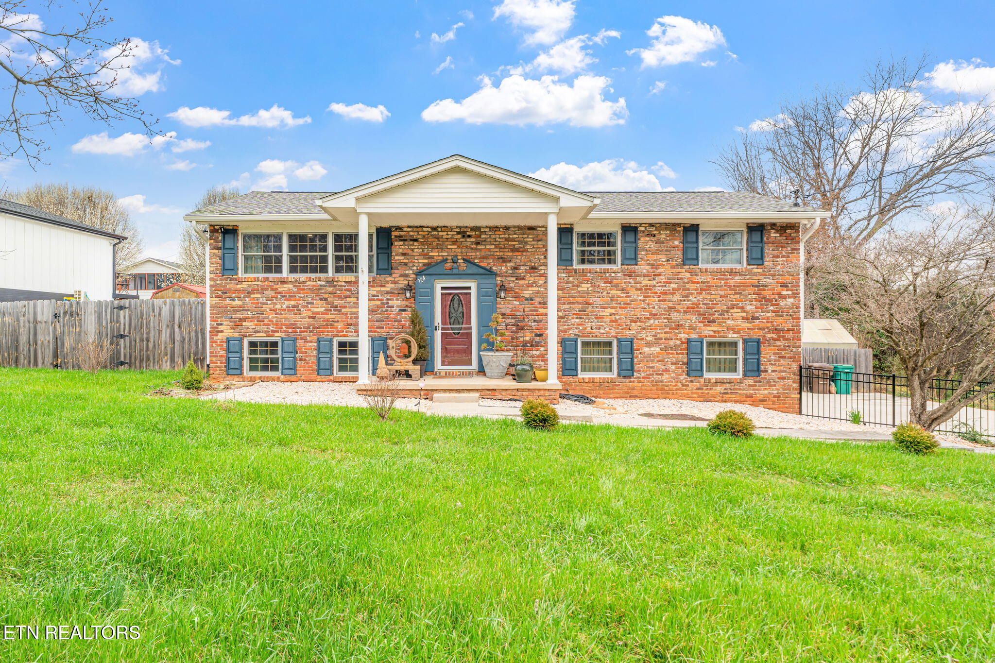 724 Hidden Valley Road Knoxville TN 37923