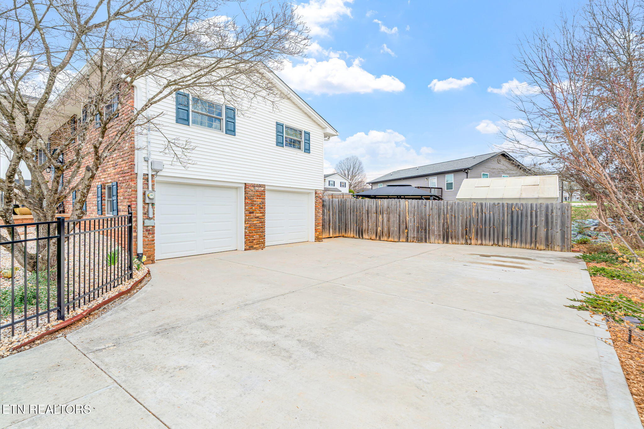 724 Hidden Valley Road Knoxville TN 37923