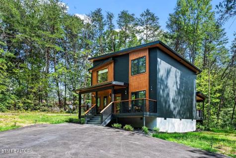 634 Gloryland Way Pigeon Forge TN 37863