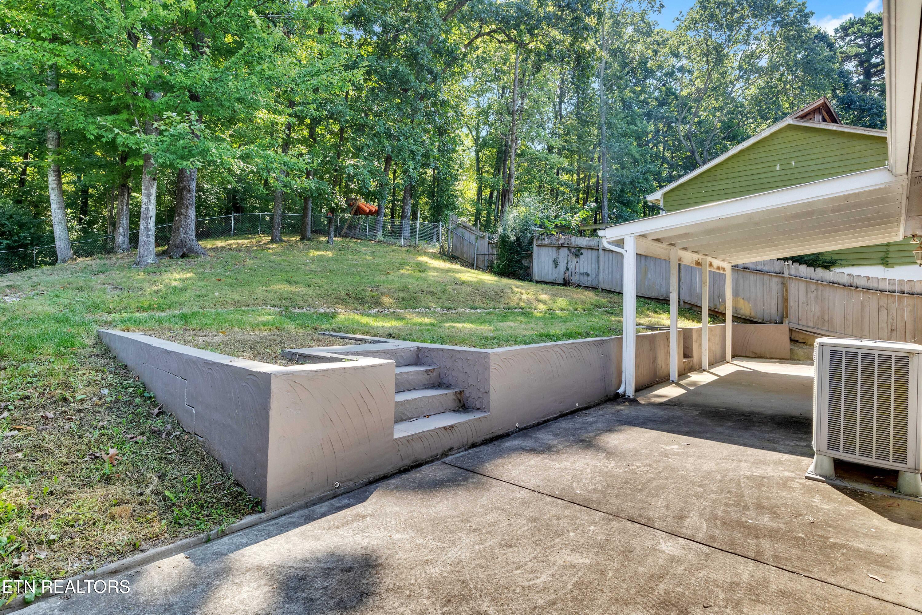 1516 Weeping Willow Court Knoxville TN 37931