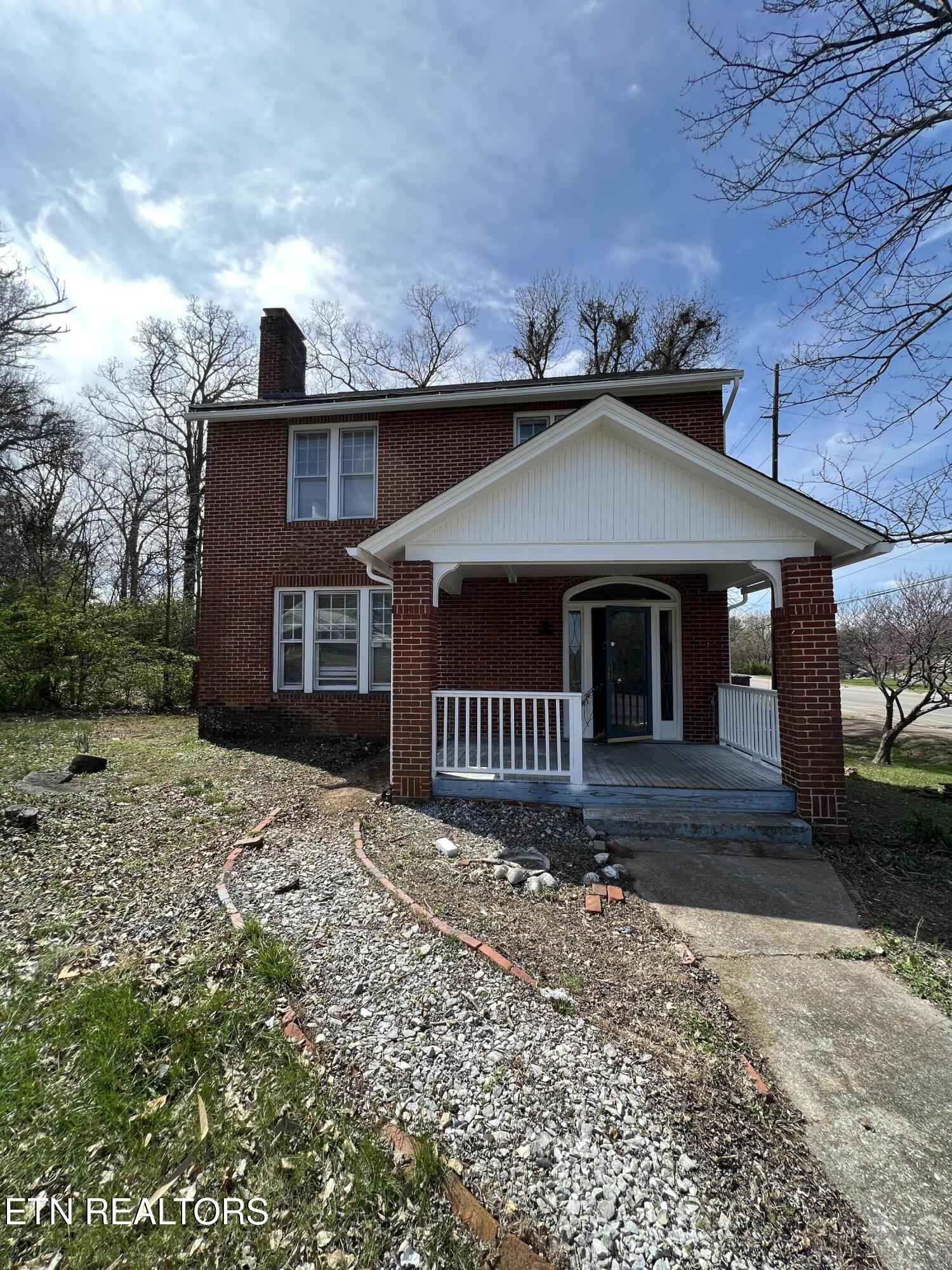 3903 Woodlawn Pike Knoxville TN 37920