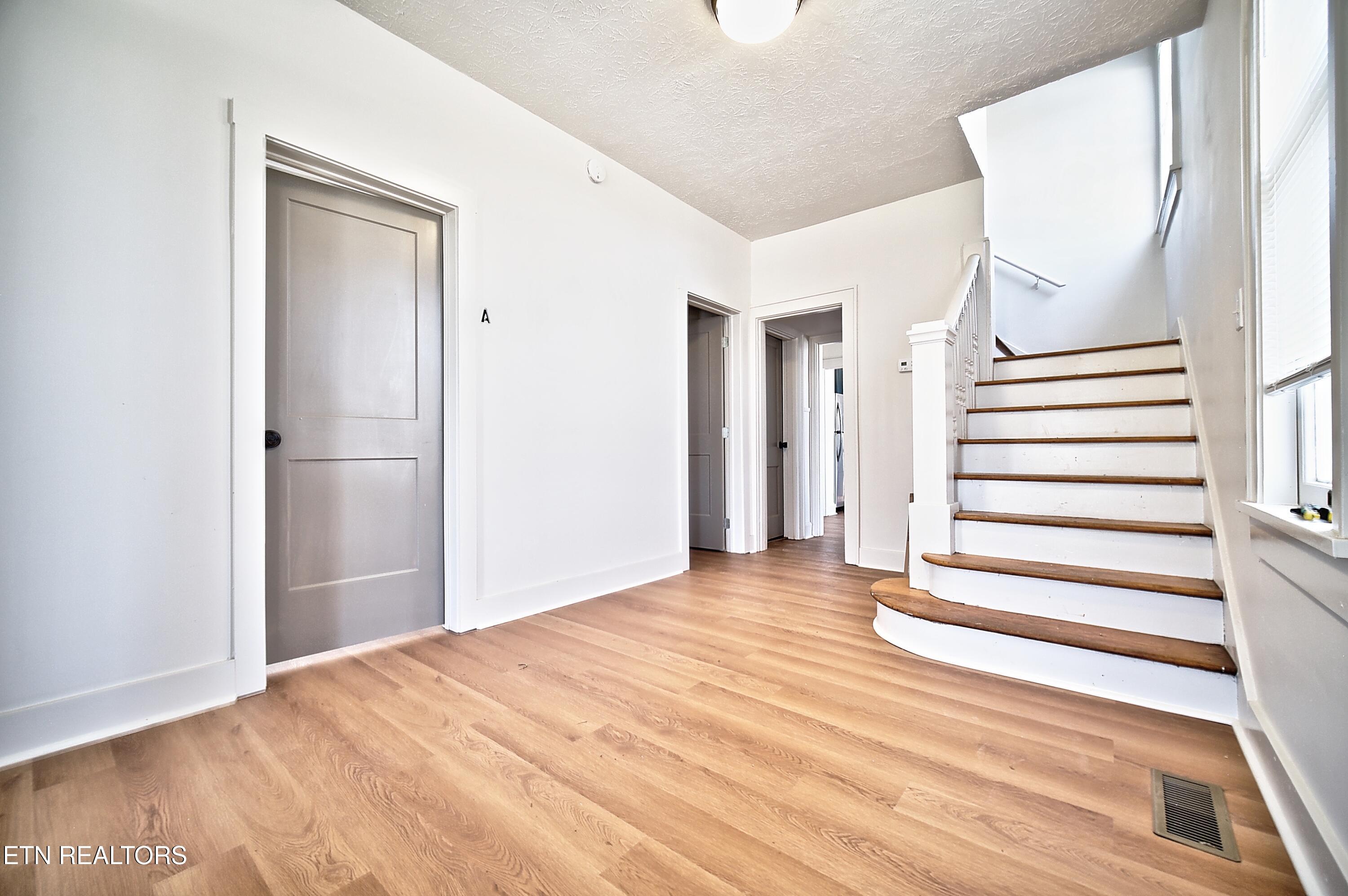 3903 Woodlawn Pike Knoxville TN 37920