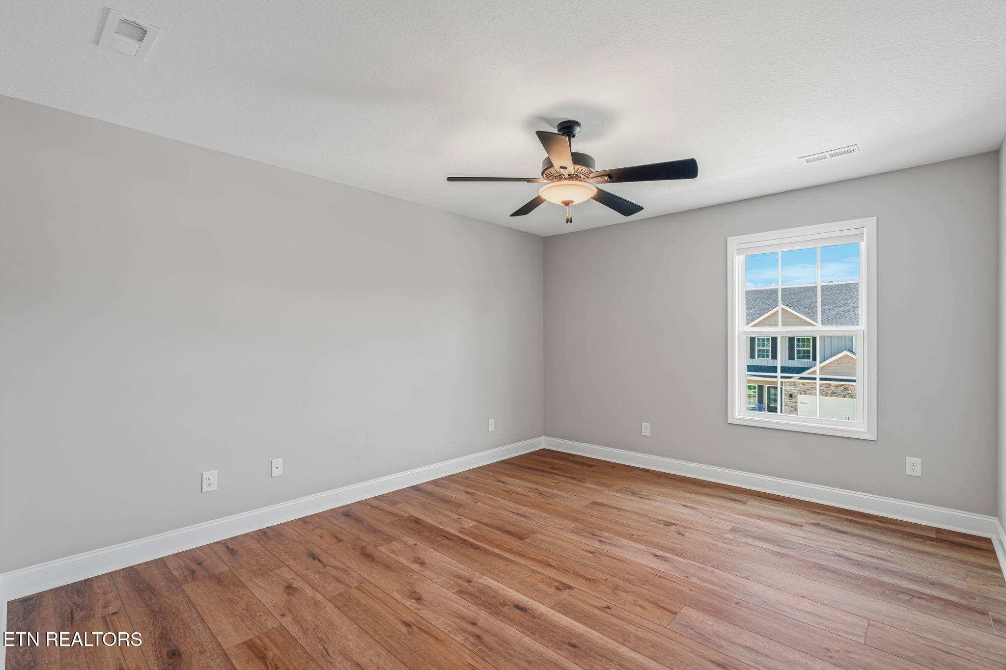 102 E Fortenberry Street Oak Ridge TN 37830