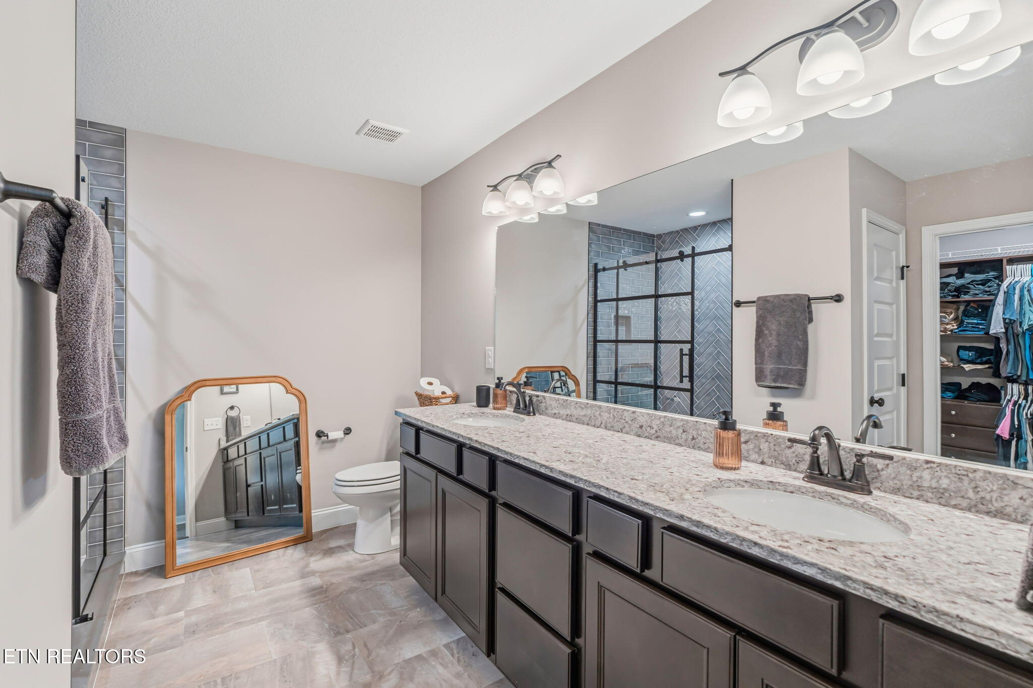 102 E Fortenberry Street Oak Ridge TN 37830