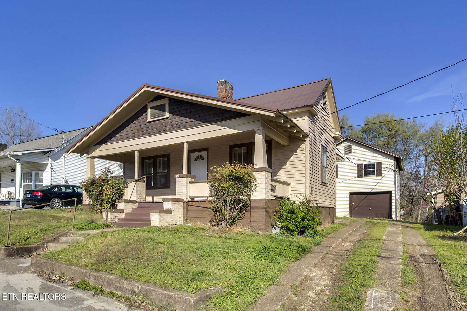 403 W 5th Avenue Lenoir City TN 37771