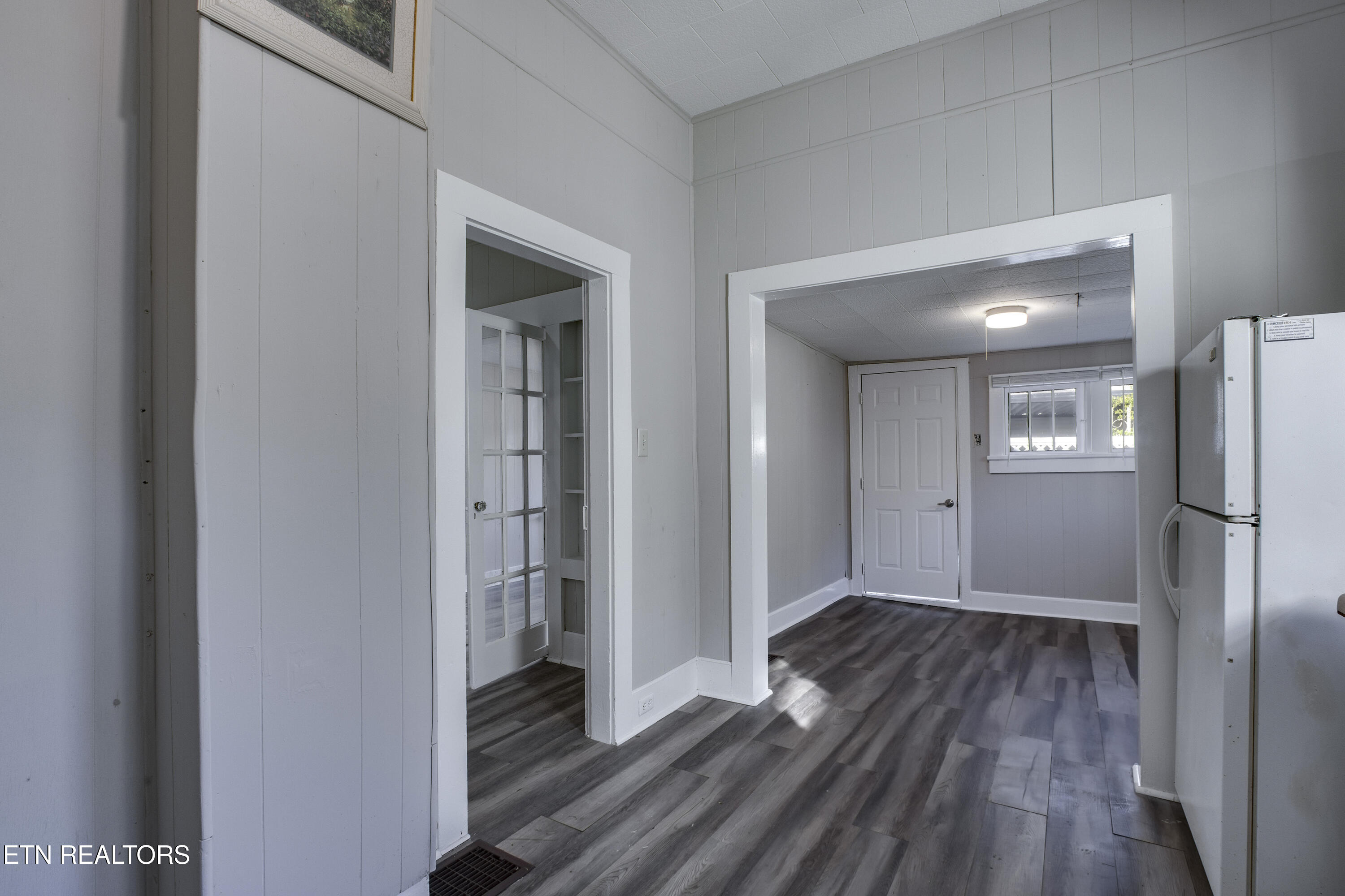 403 W 5th Avenue Lenoir City TN 37771
