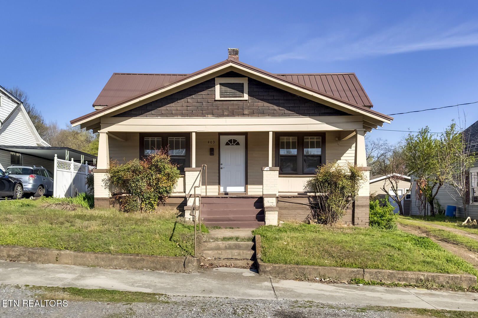 403 W 5th Avenue Lenoir City TN 37771