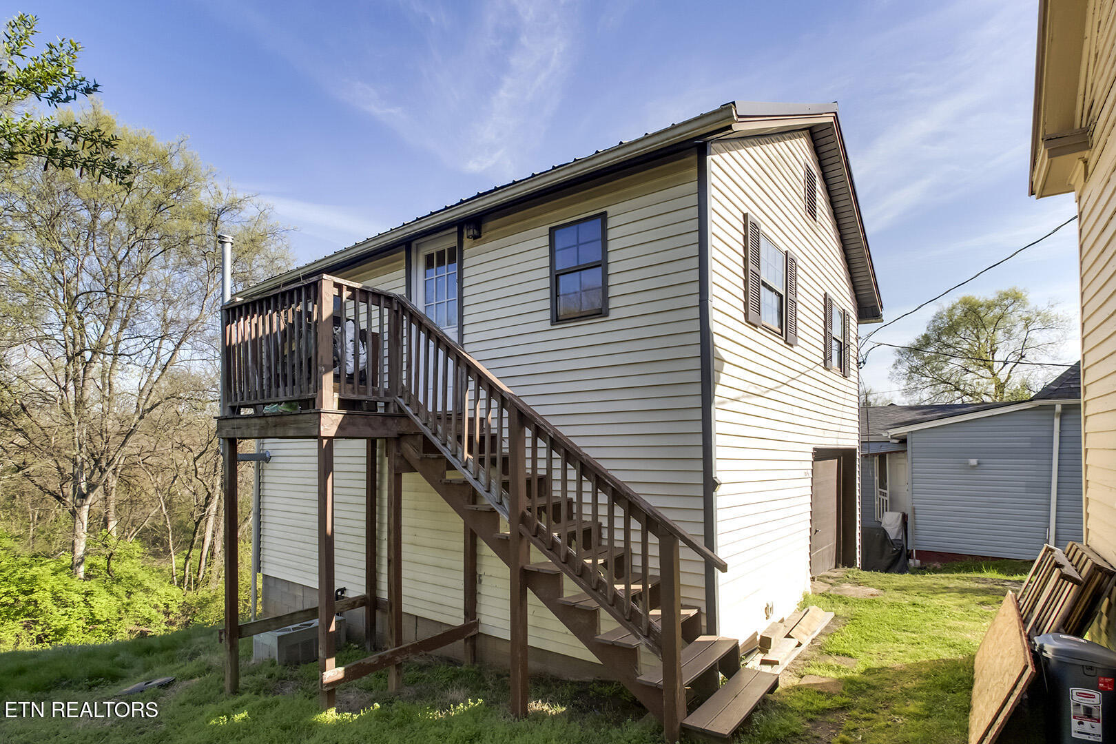 403 W 5th Avenue Lenoir City TN 37771