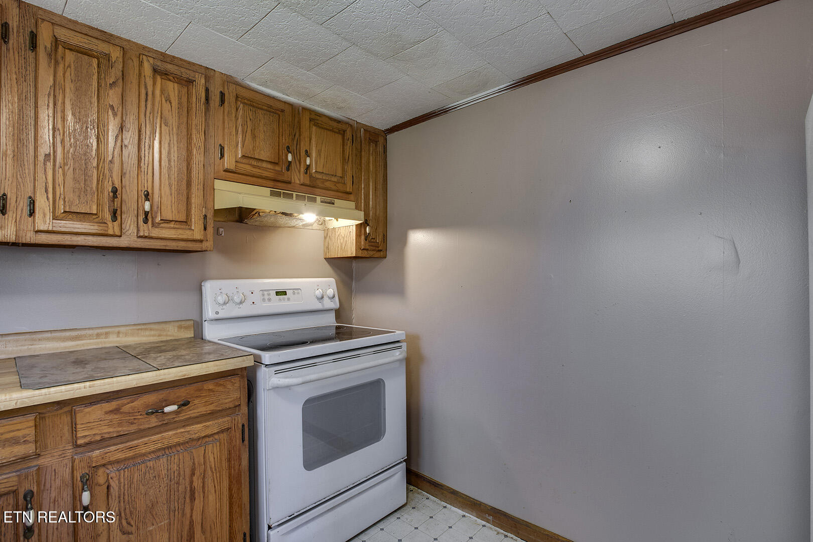 403 W 5th Avenue Lenoir City TN 37771