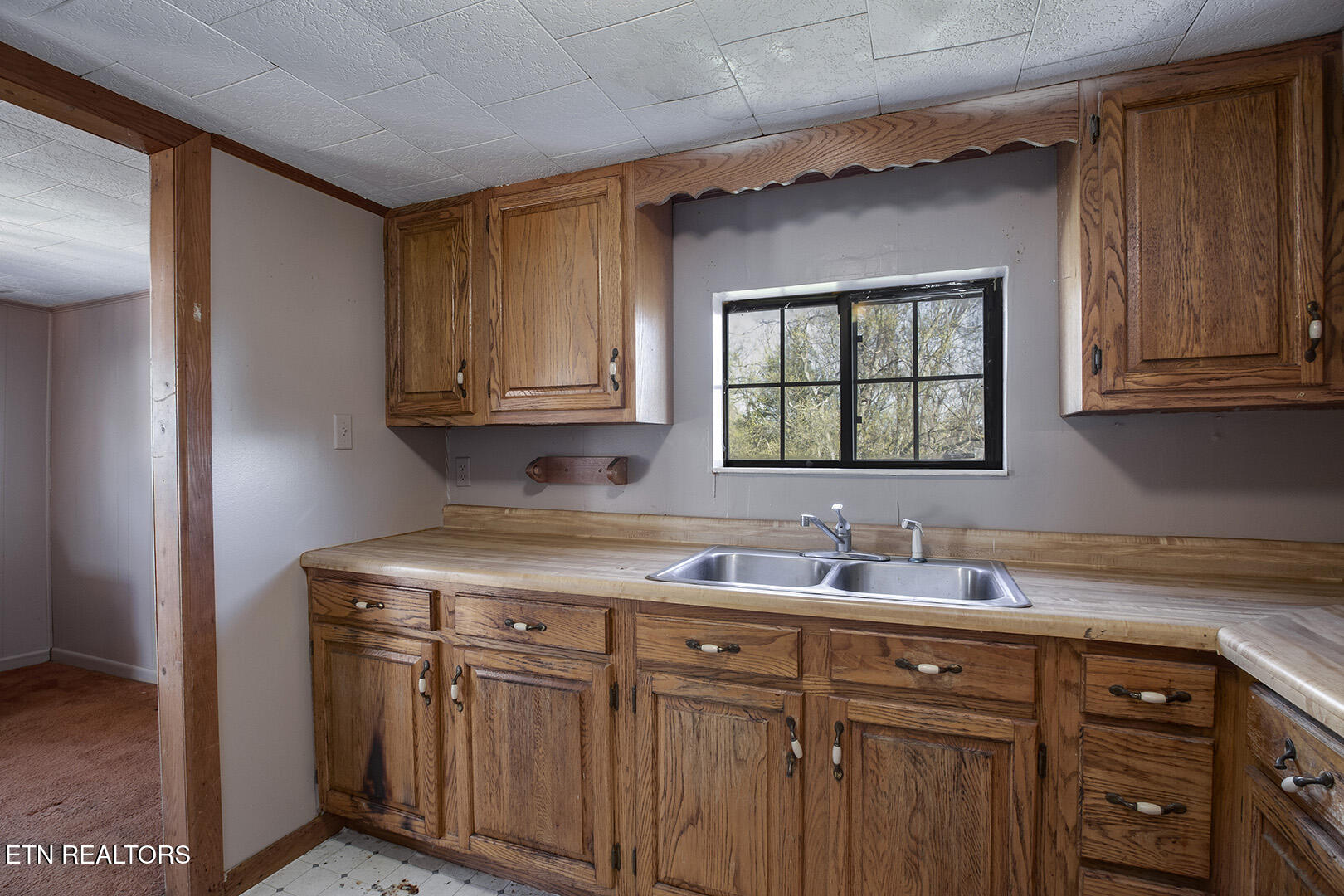 403 W 5th Avenue Lenoir City TN 37771