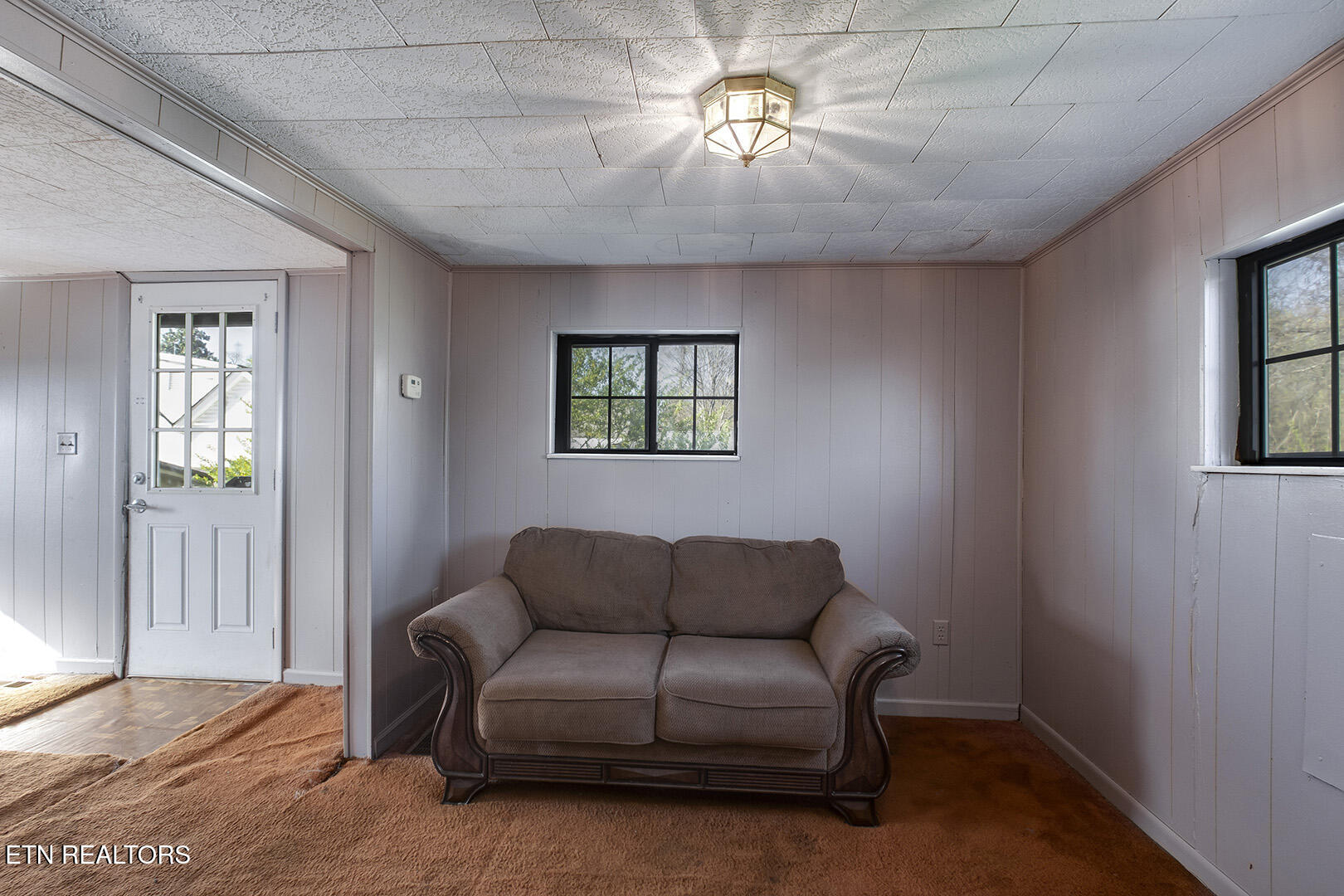 403 W 5th Avenue Lenoir City TN 37771