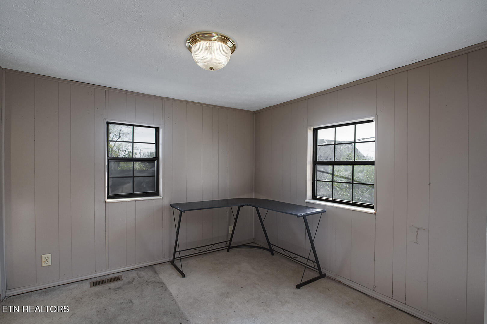 403 W 5th Avenue Lenoir City TN 37771