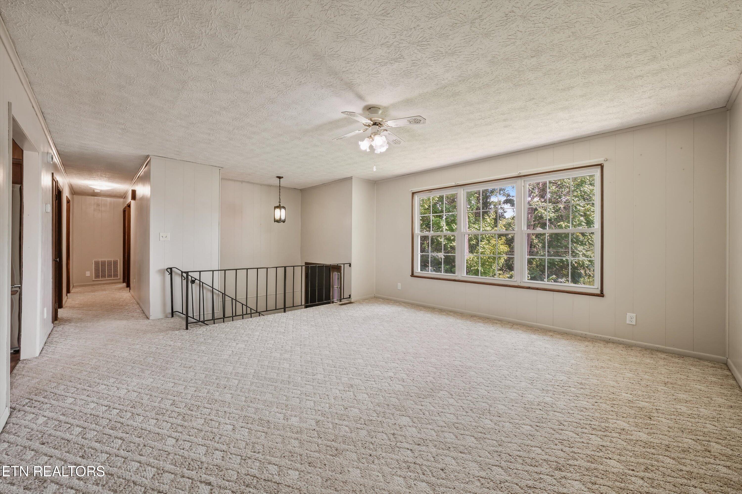 175 Henderson Lane Jacksboro TN 37757