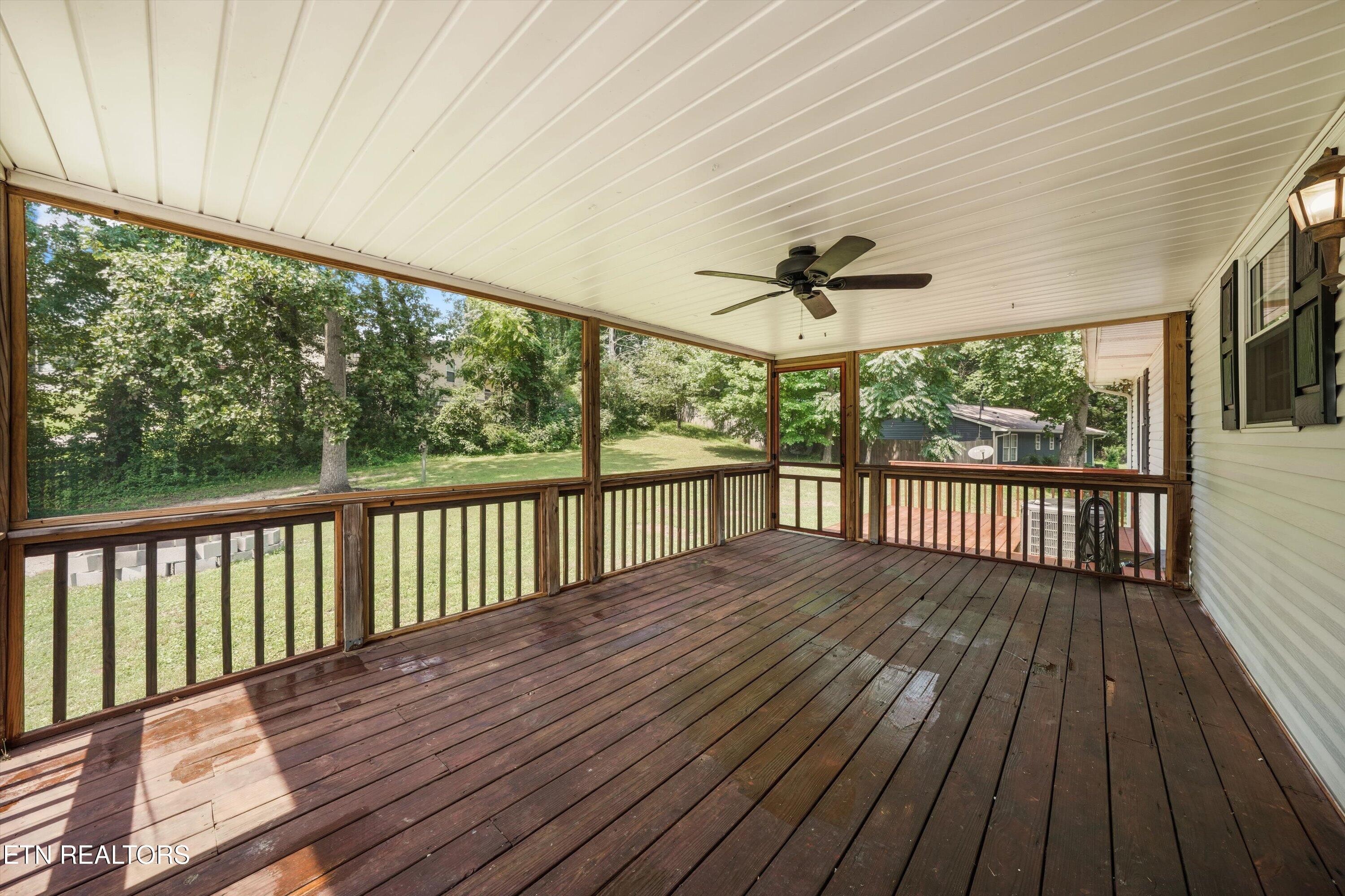 175 Henderson Lane Jacksboro TN 37757