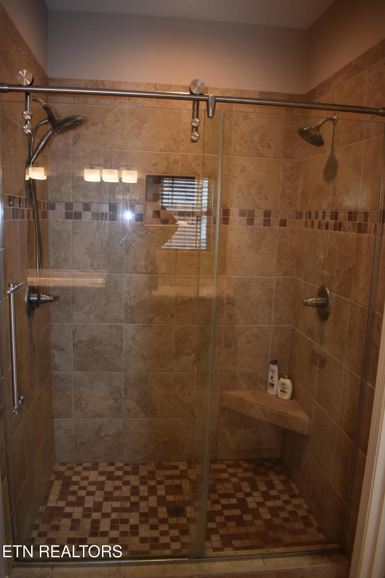1831 Sierra Lane Sevierville TN 37862