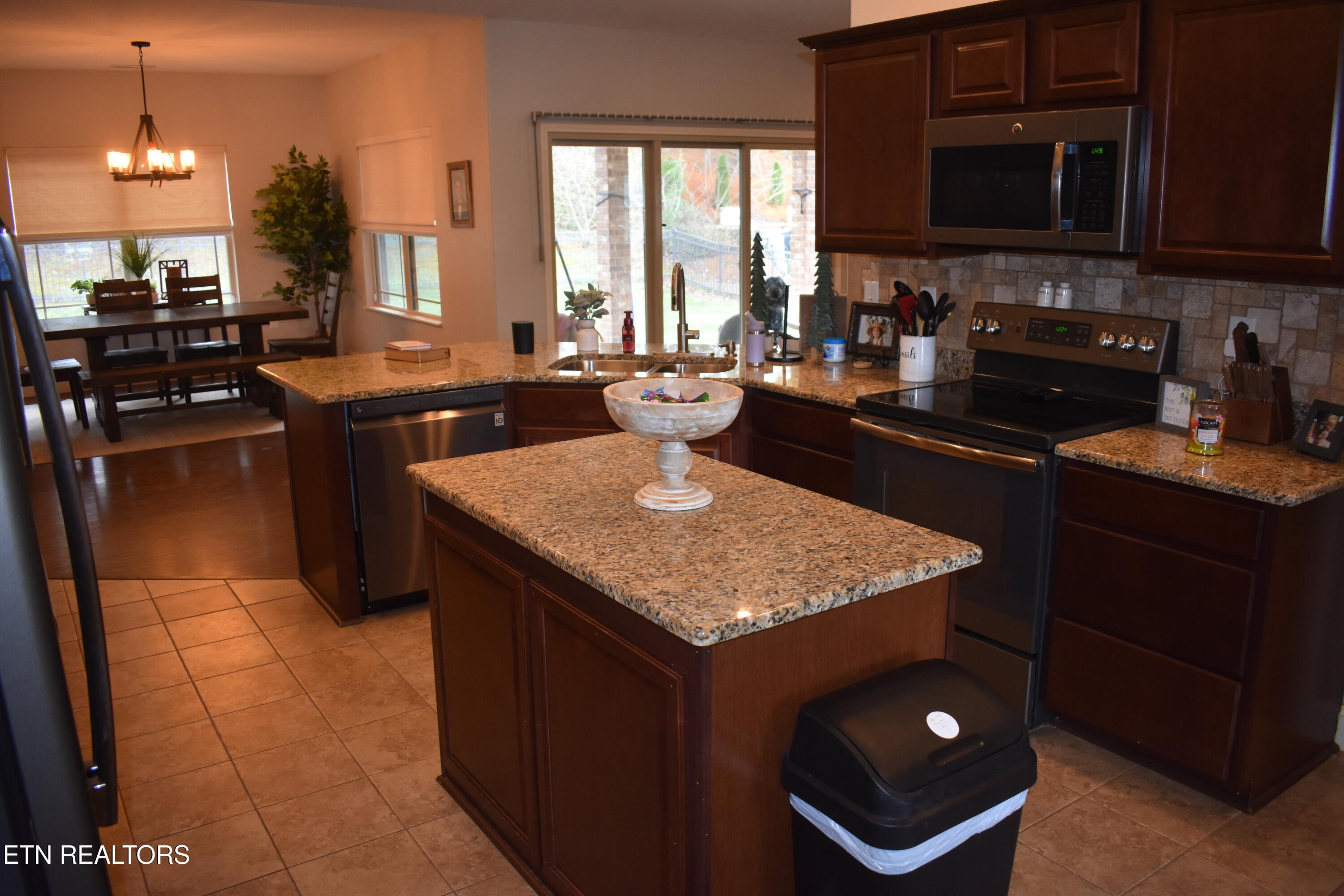 1831 Sierra Lane Sevierville TN 37862