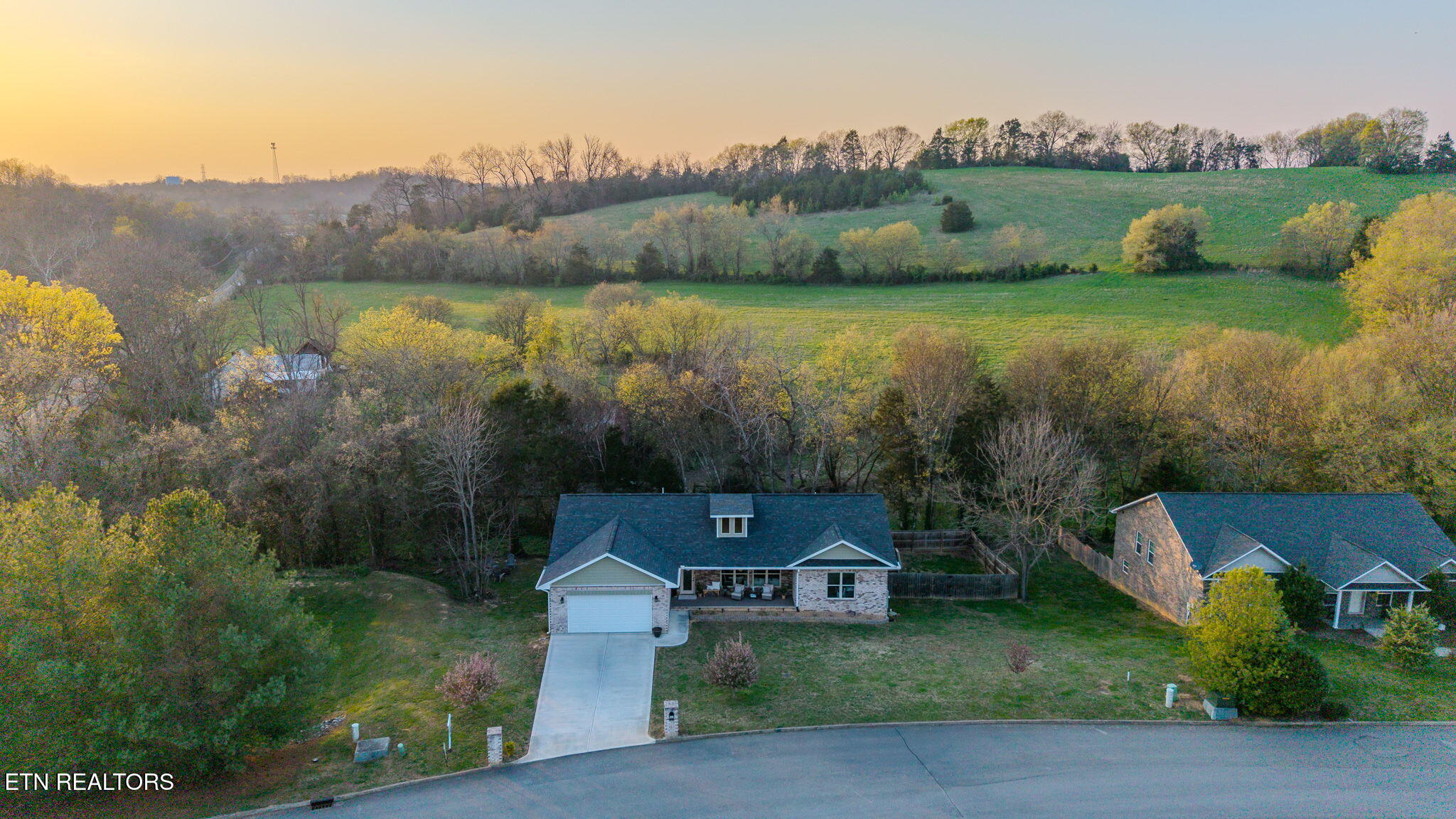 1811 Ally Lane Sevierville TN 37876