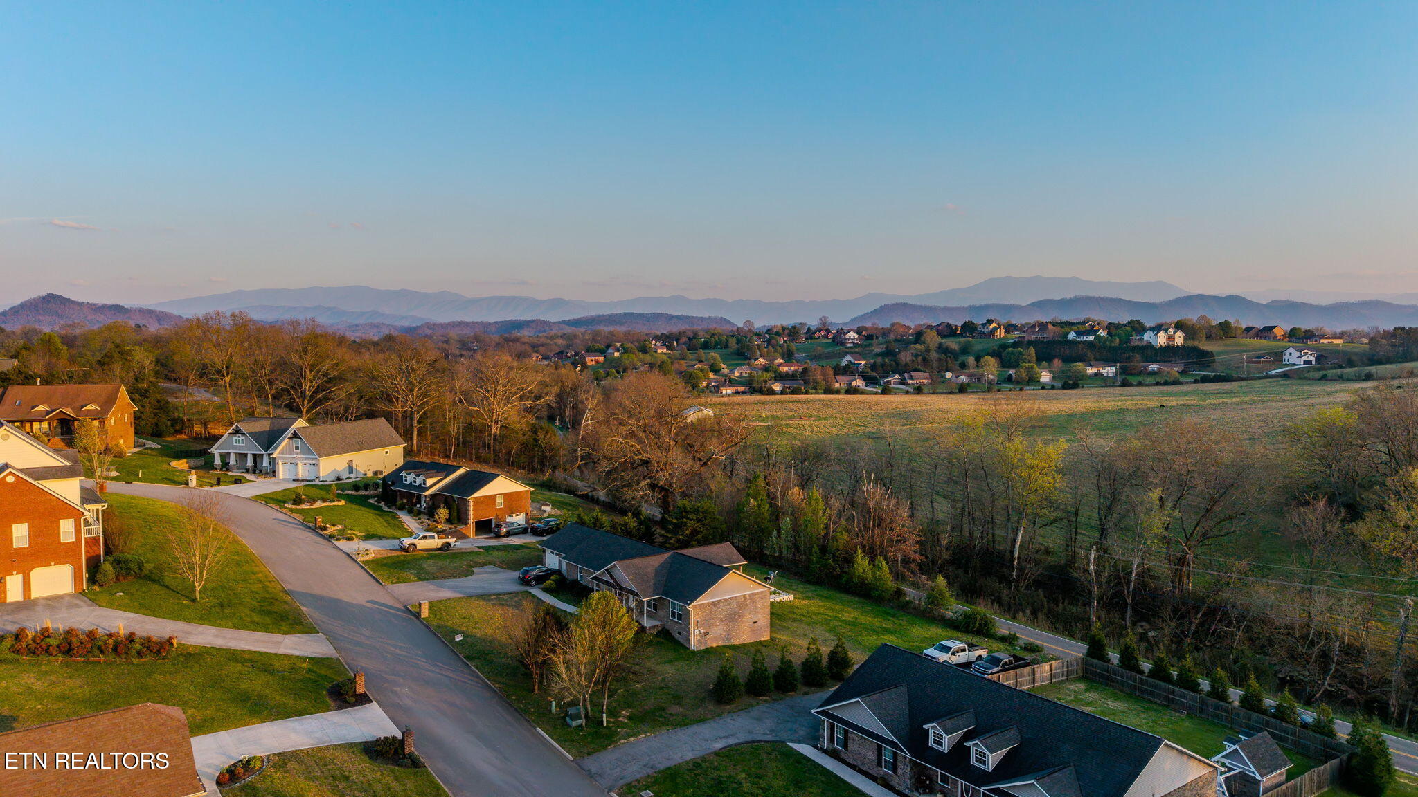 1811 Ally Lane Sevierville TN 37876