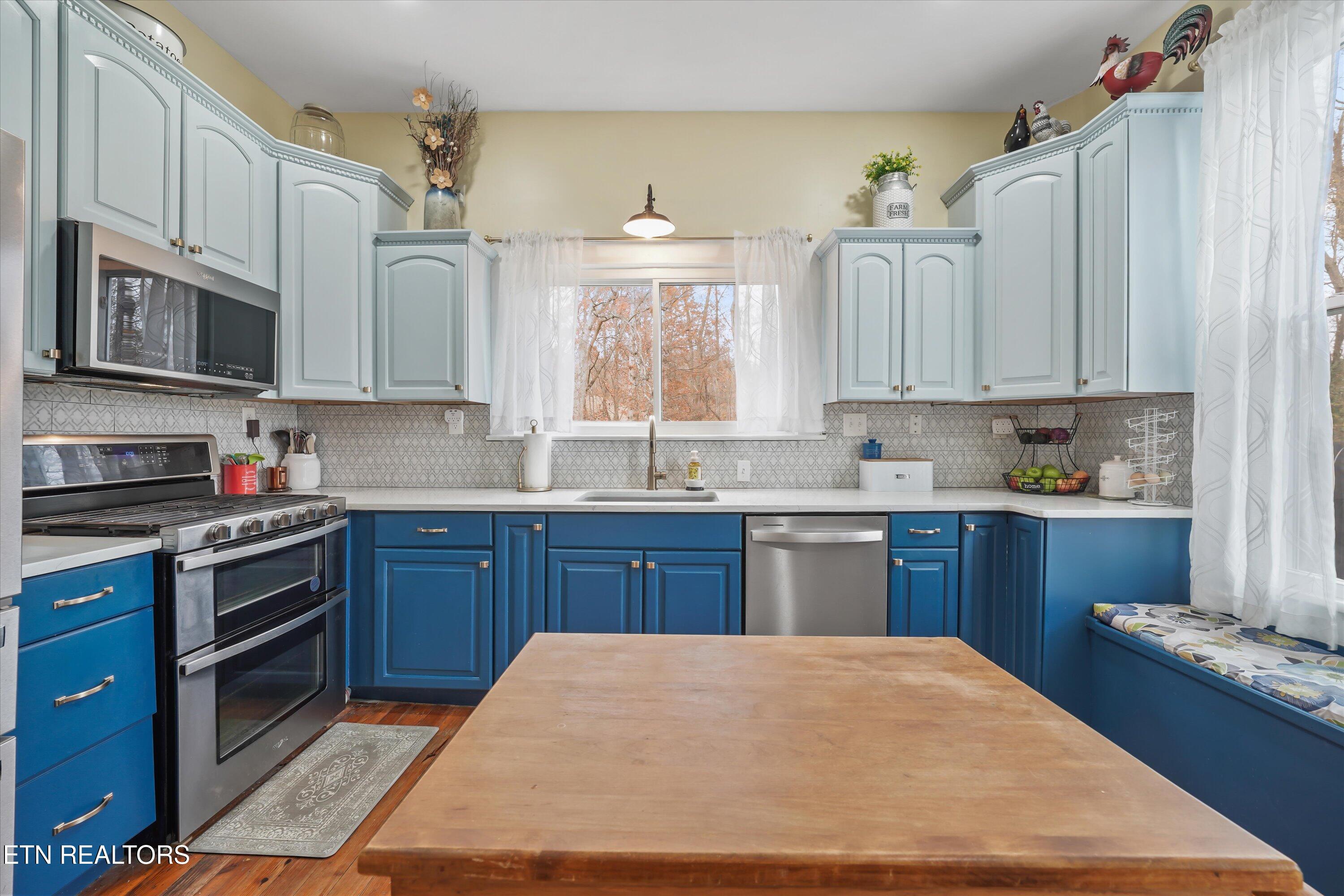 804 Lake City Highway Clinton TN 37716