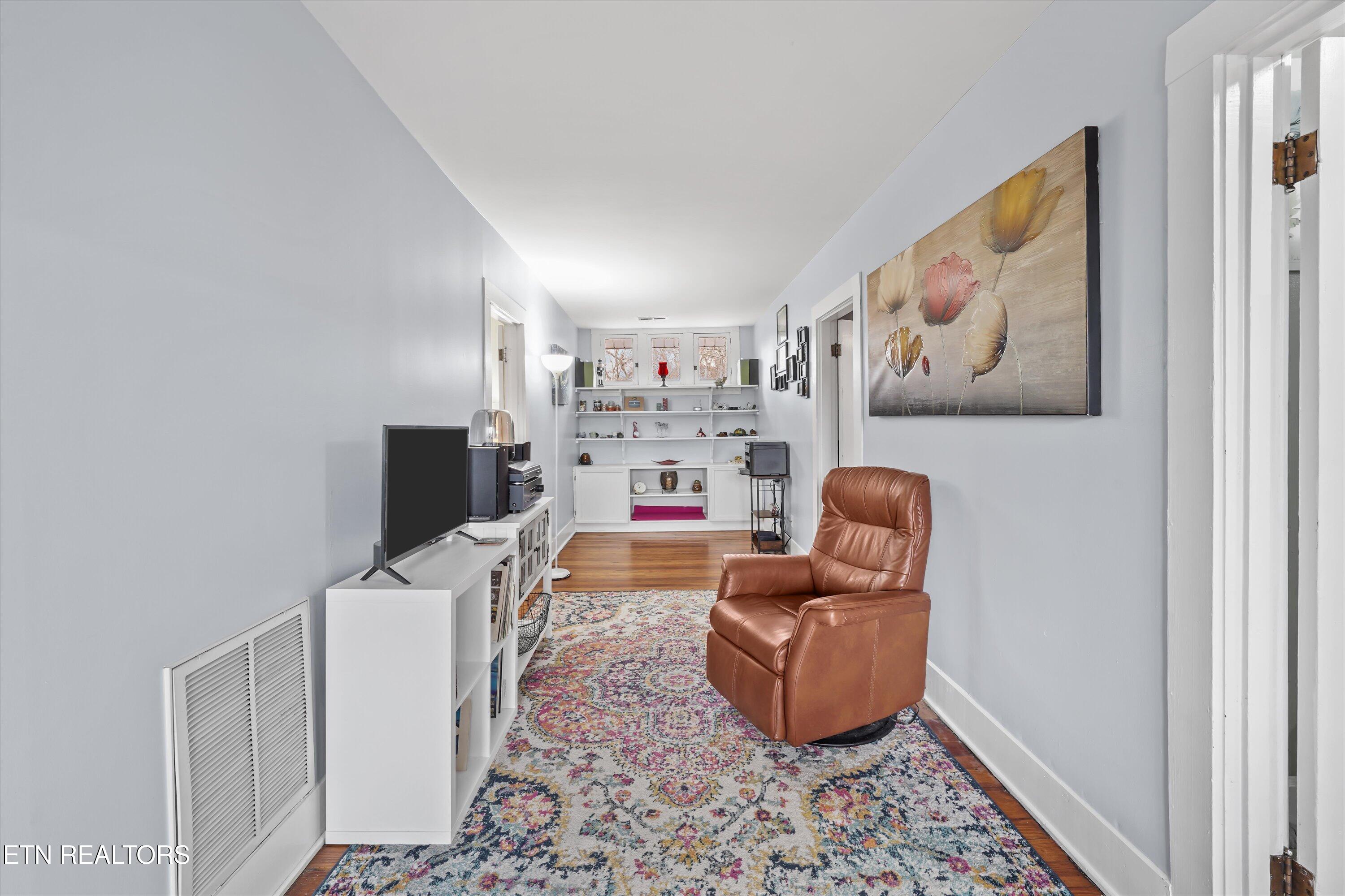 804 Lake City Highway Clinton TN 37716