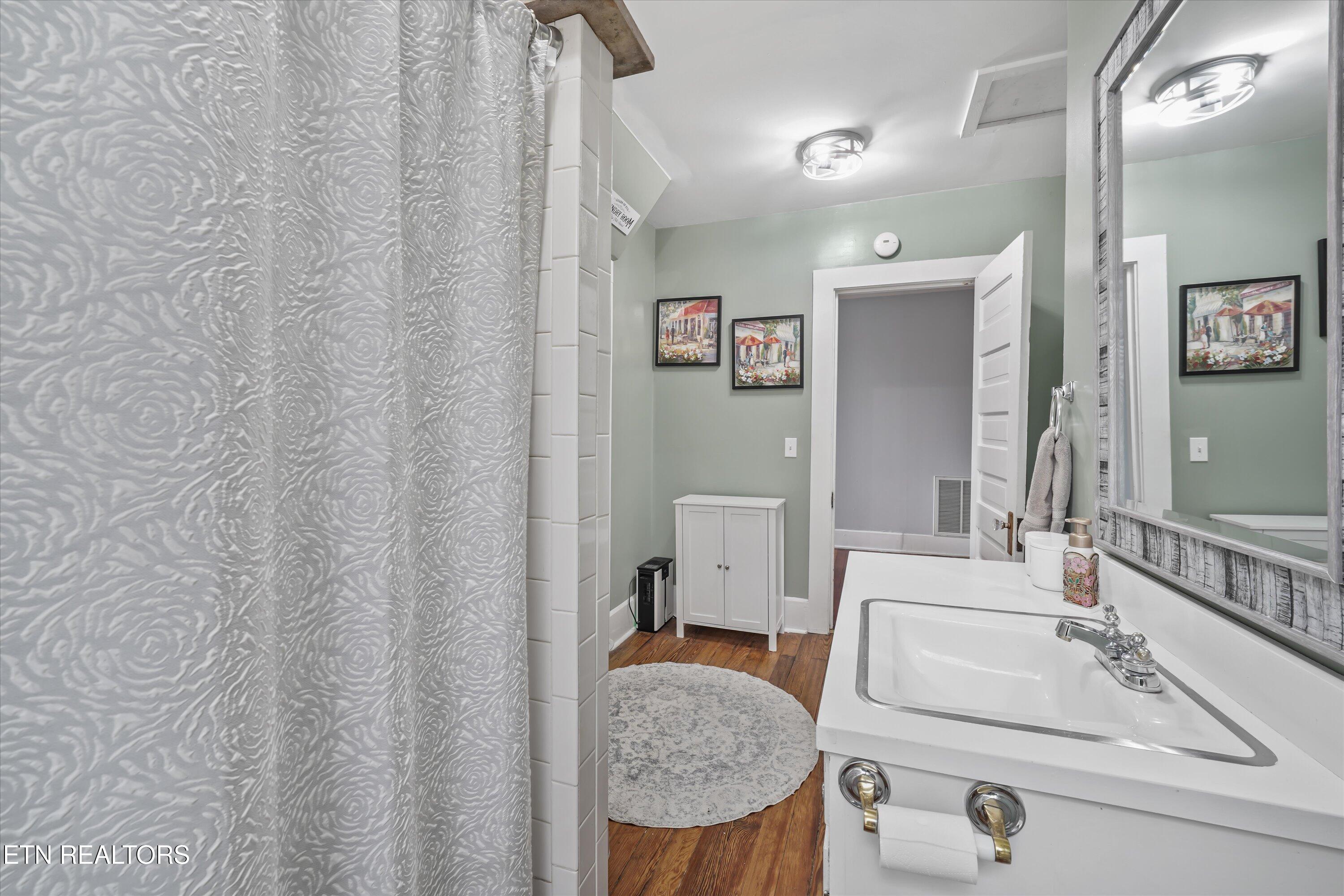 804 Lake City Highway Clinton TN 37716