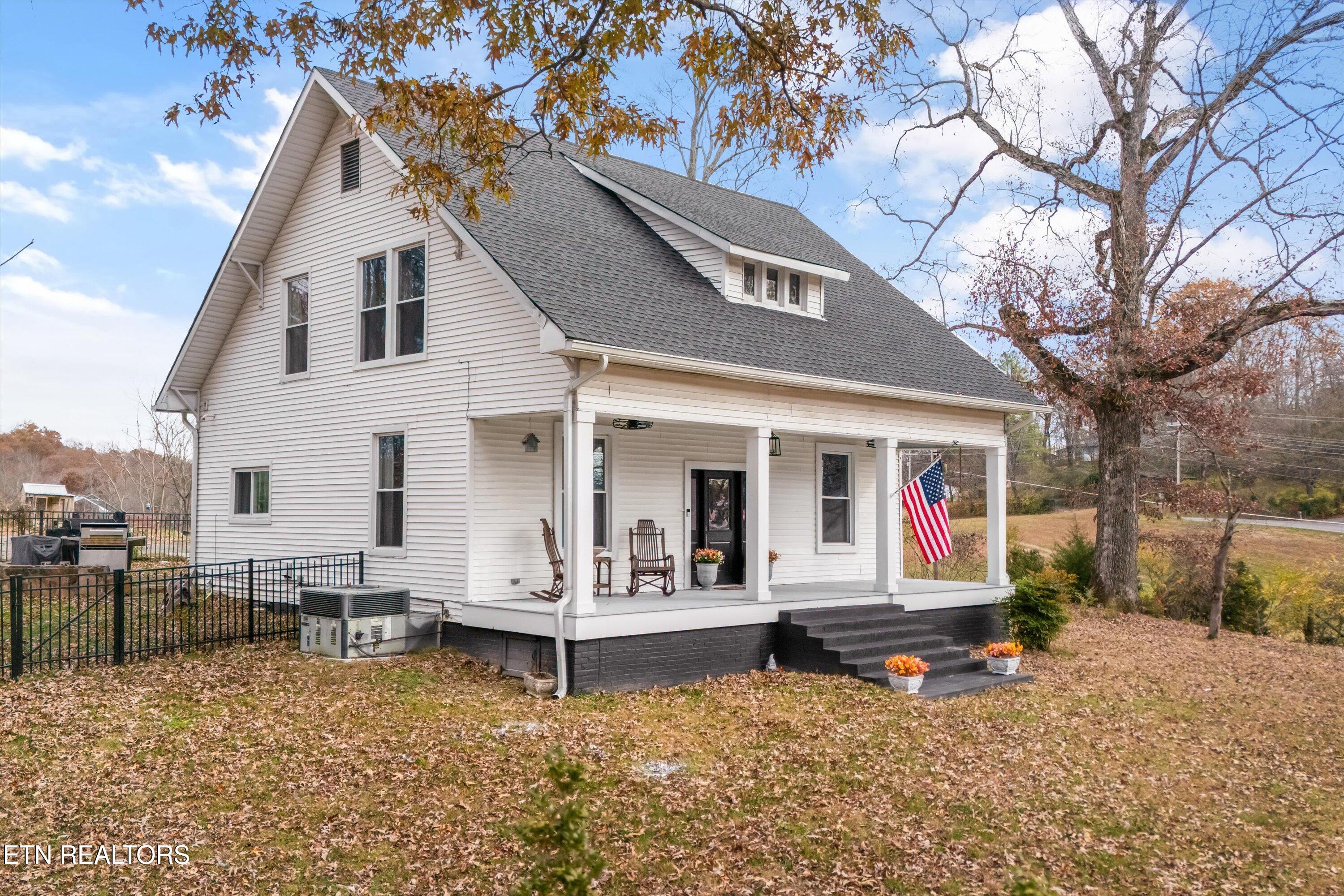 804 Lake City Highway Clinton TN 37716