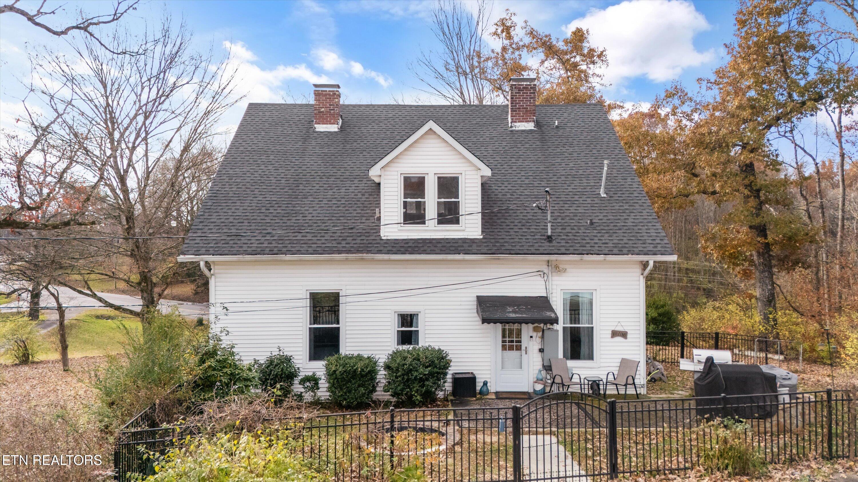 804 Lake City Highway Clinton TN 37716