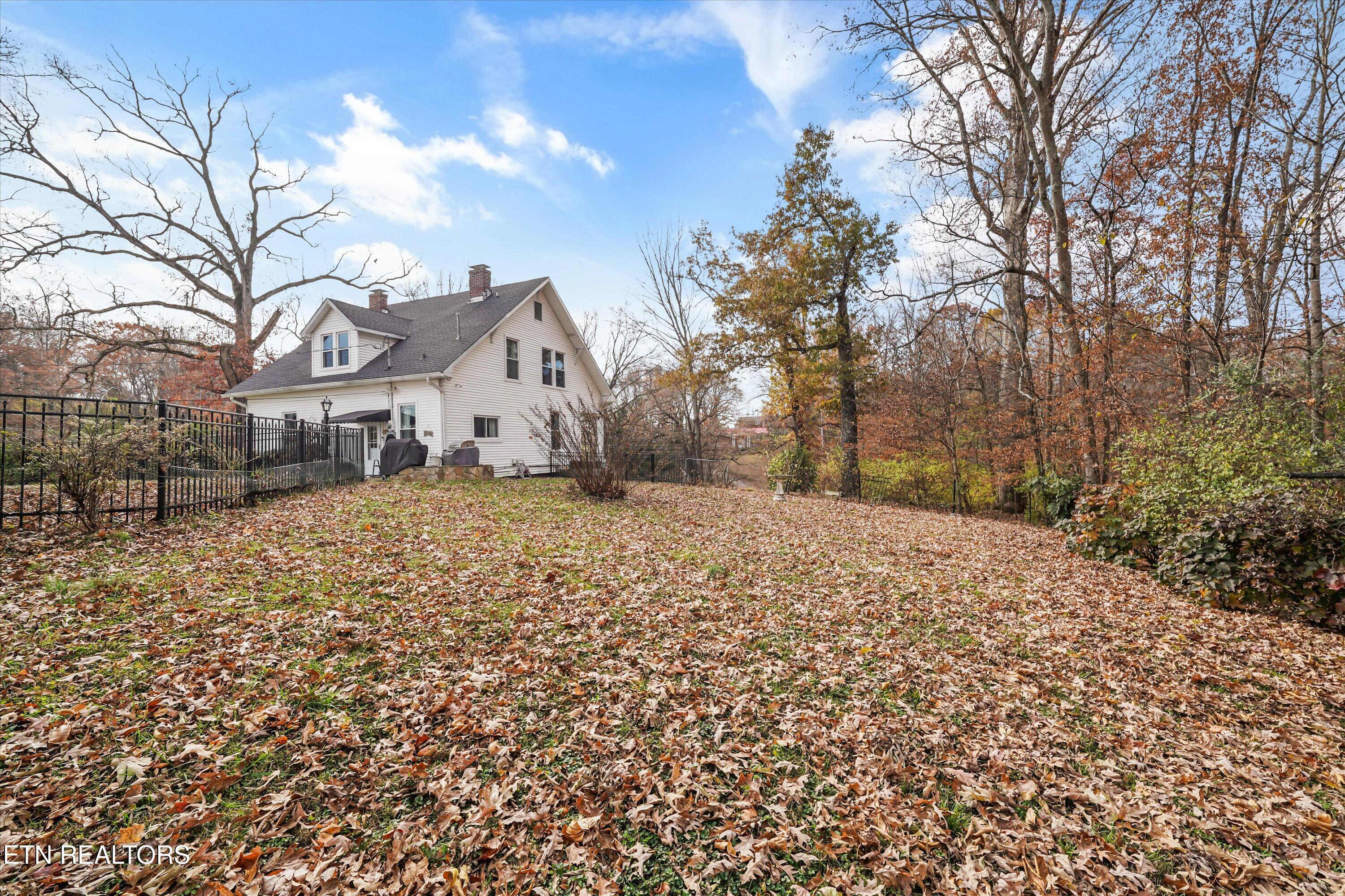 804 Lake City Highway Clinton TN 37716