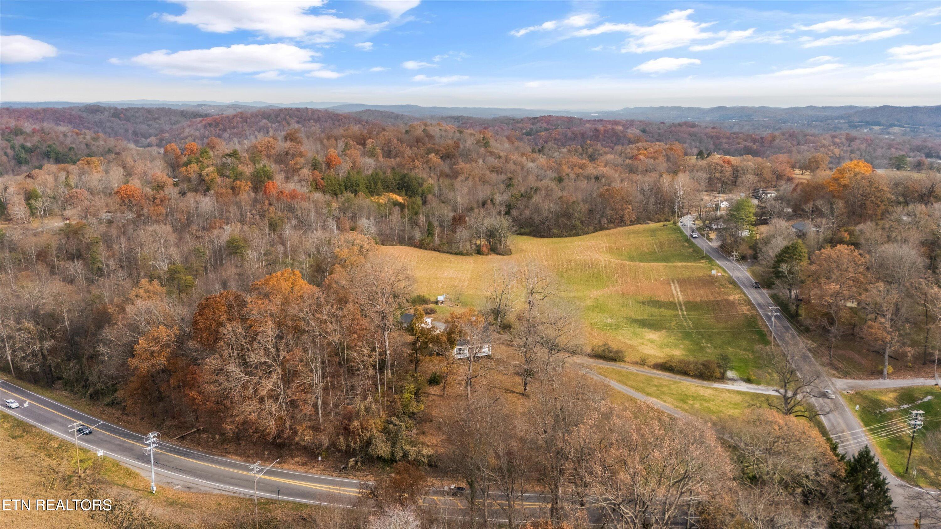 804 Lake City Highway Clinton TN 37716