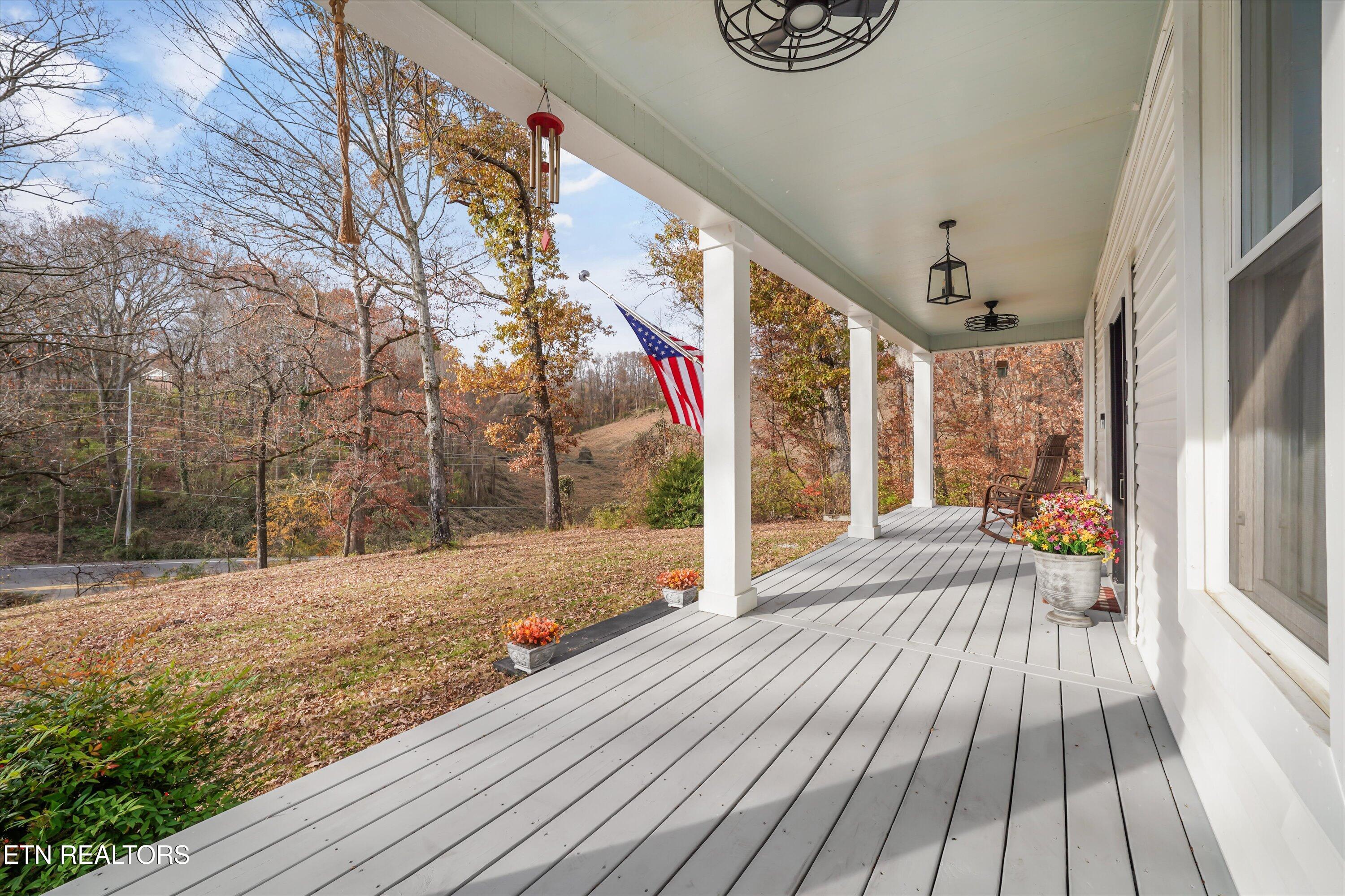 804 Lake City Highway Clinton TN 37716