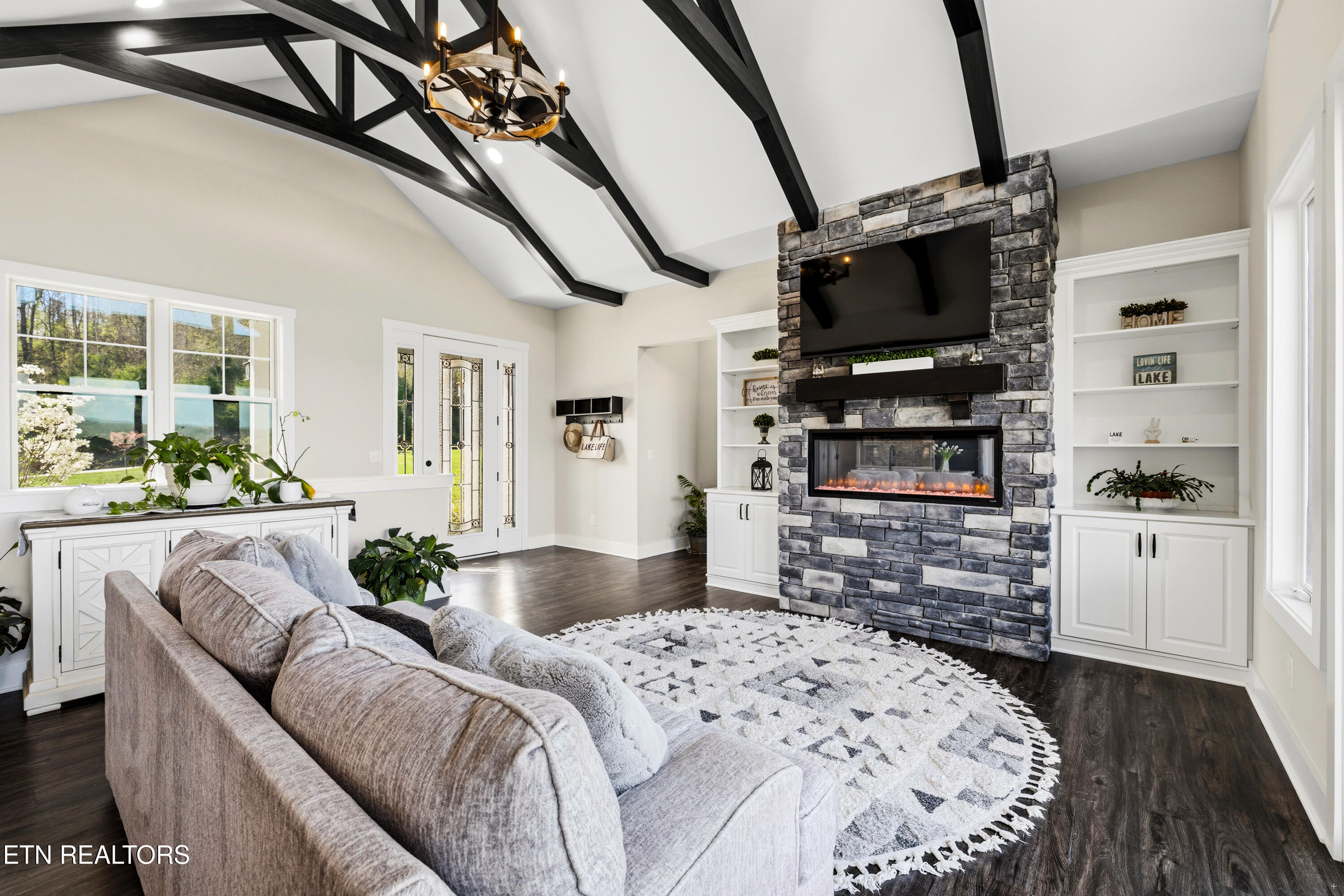 3385 Russell Brothers Road Sharps Chapel TN 37866