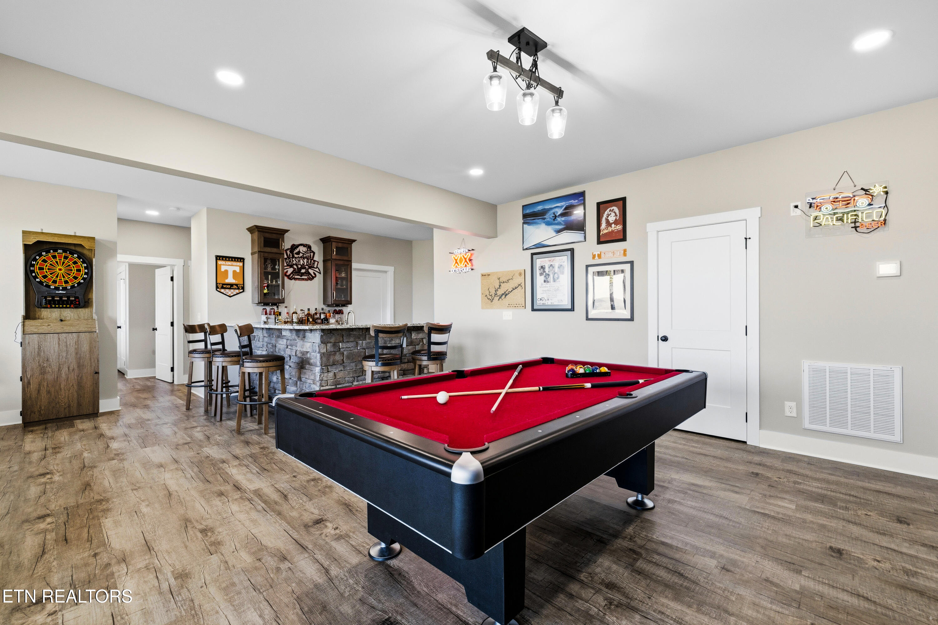 3385 Russell Brothers Road Sharps Chapel TN 37866